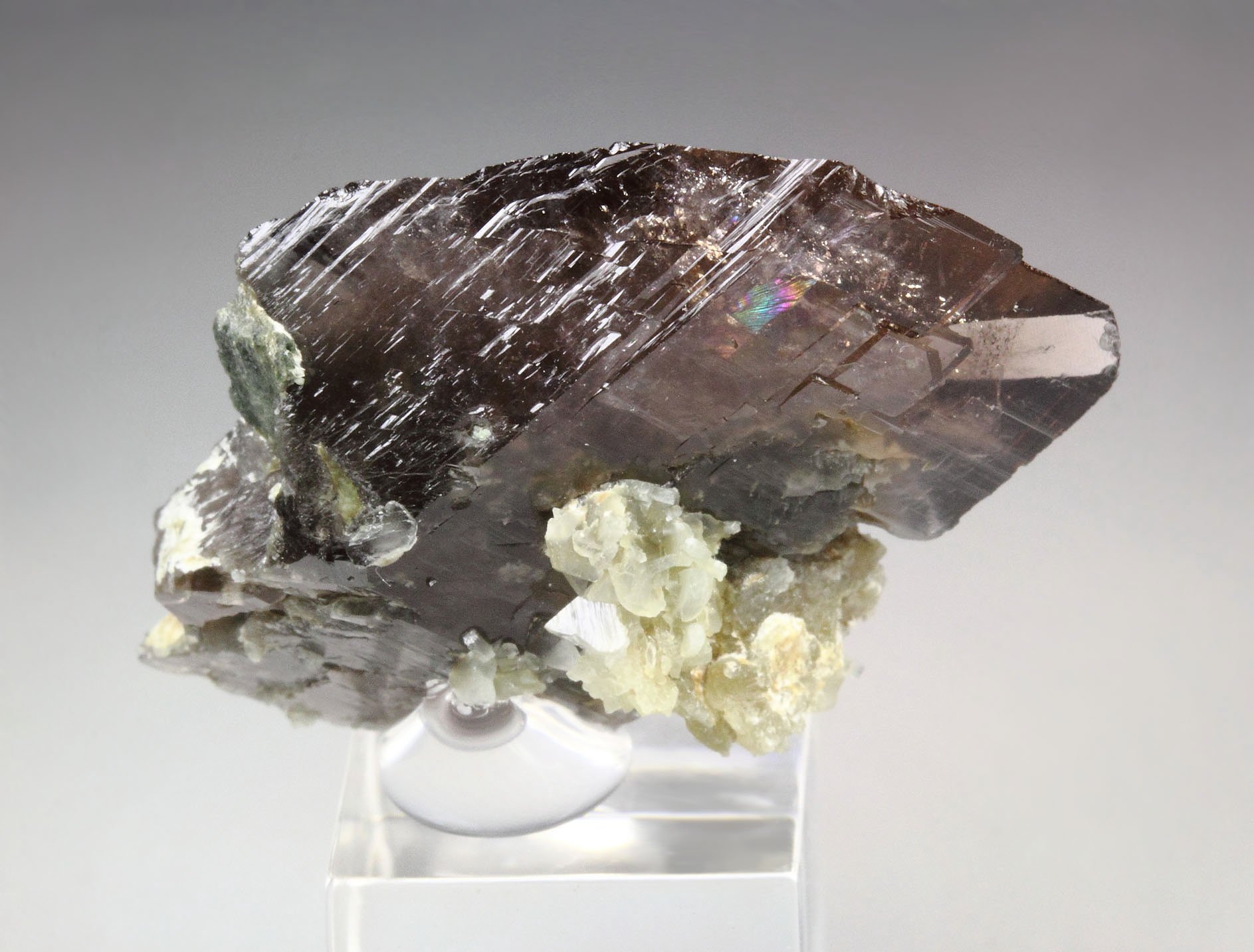 gem AXINITE-Fe, CALCITE, EPIDOTE