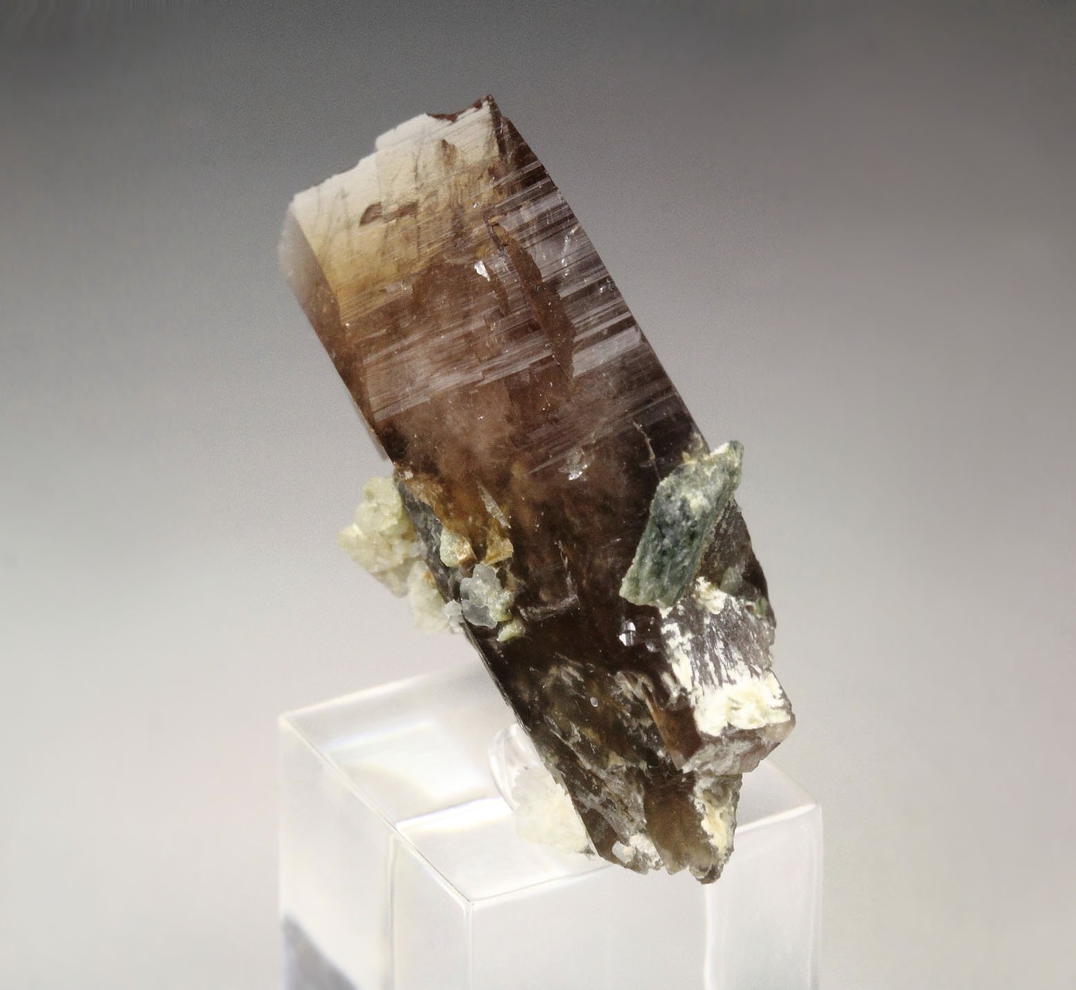 gem AXINITE-Fe, CALCITE, EPIDOTE