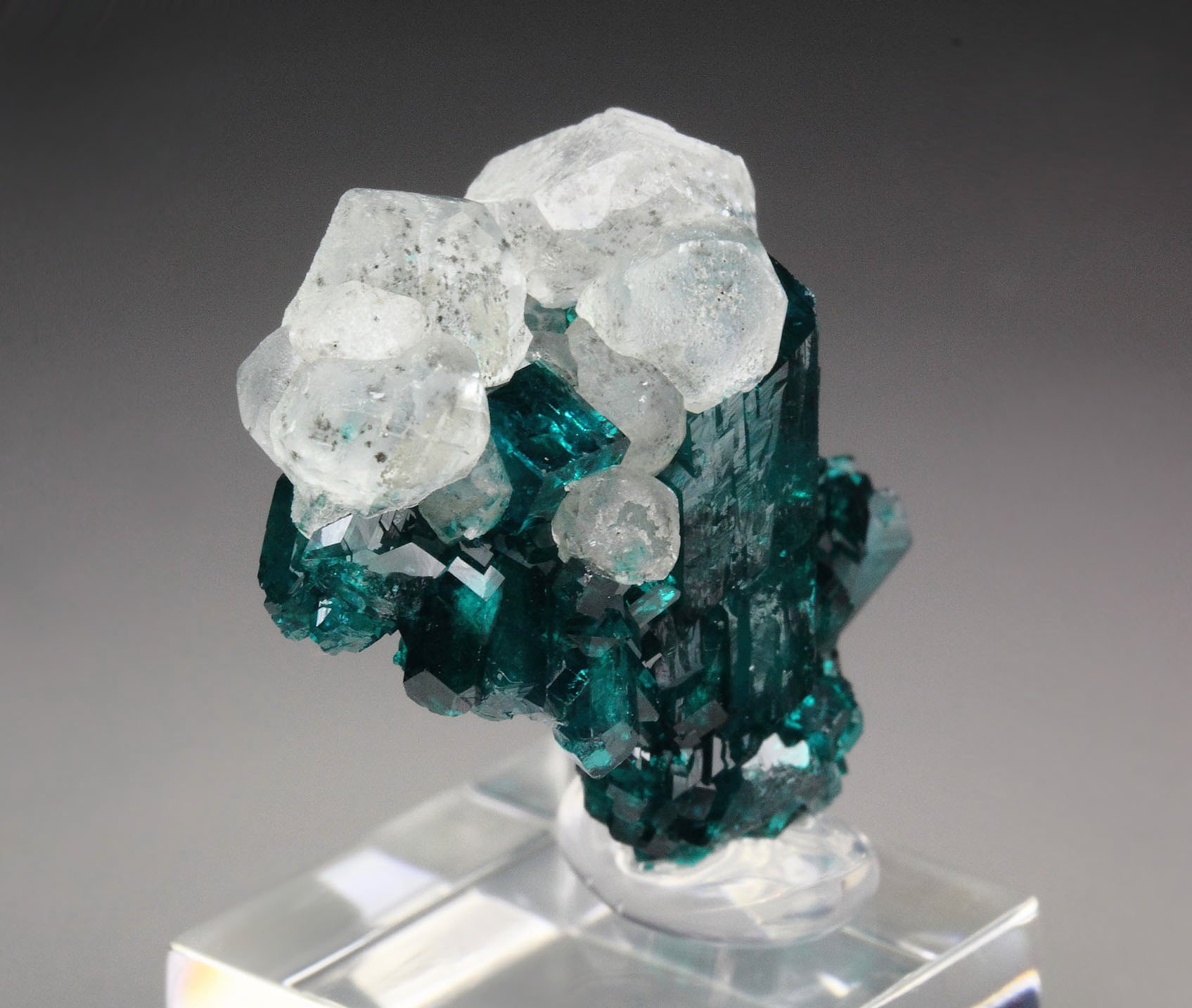 DIOPTASE, CALCITE