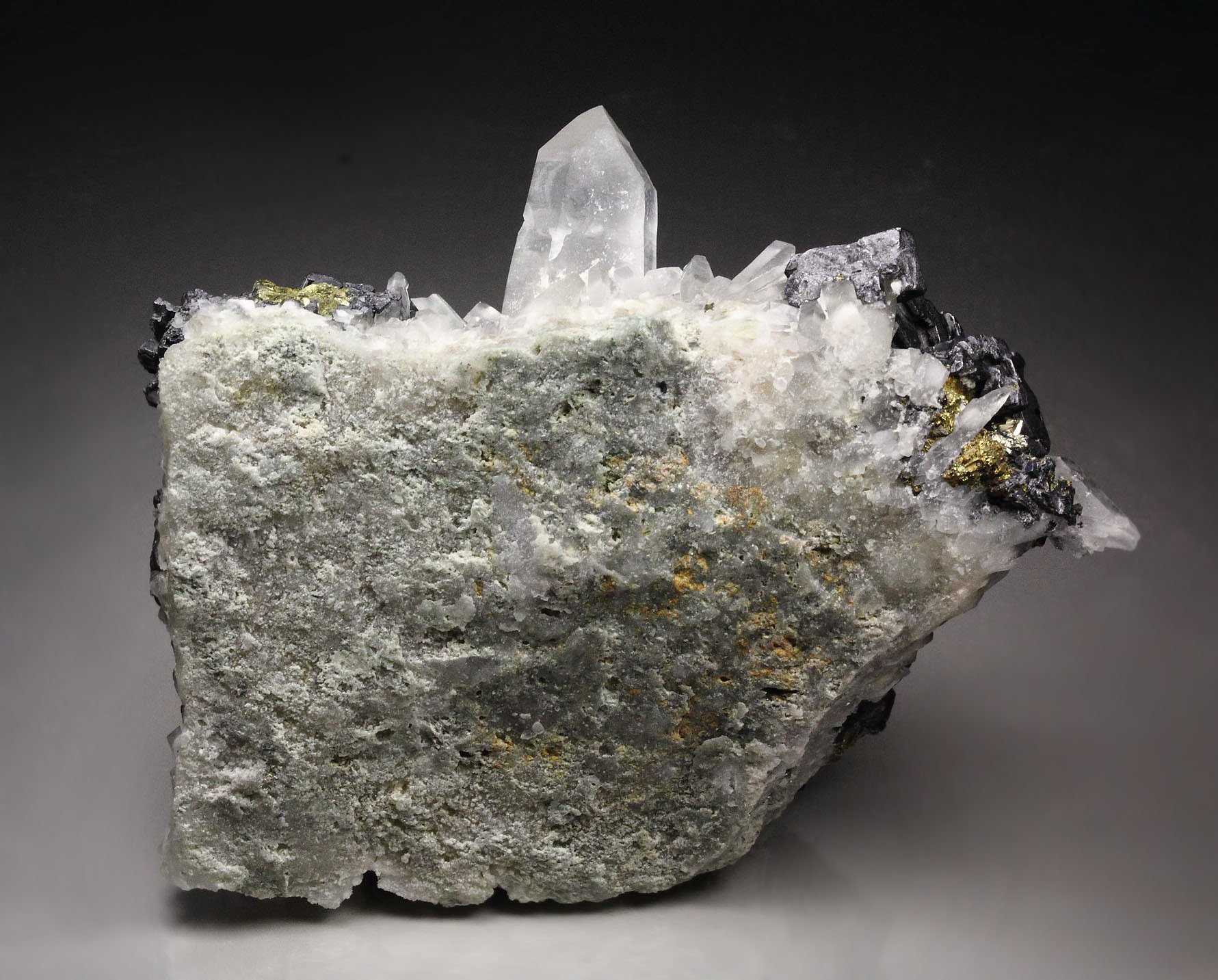 skeletal GALENA, QUARTZ, CHALCOPYRITE, SPHALERITE