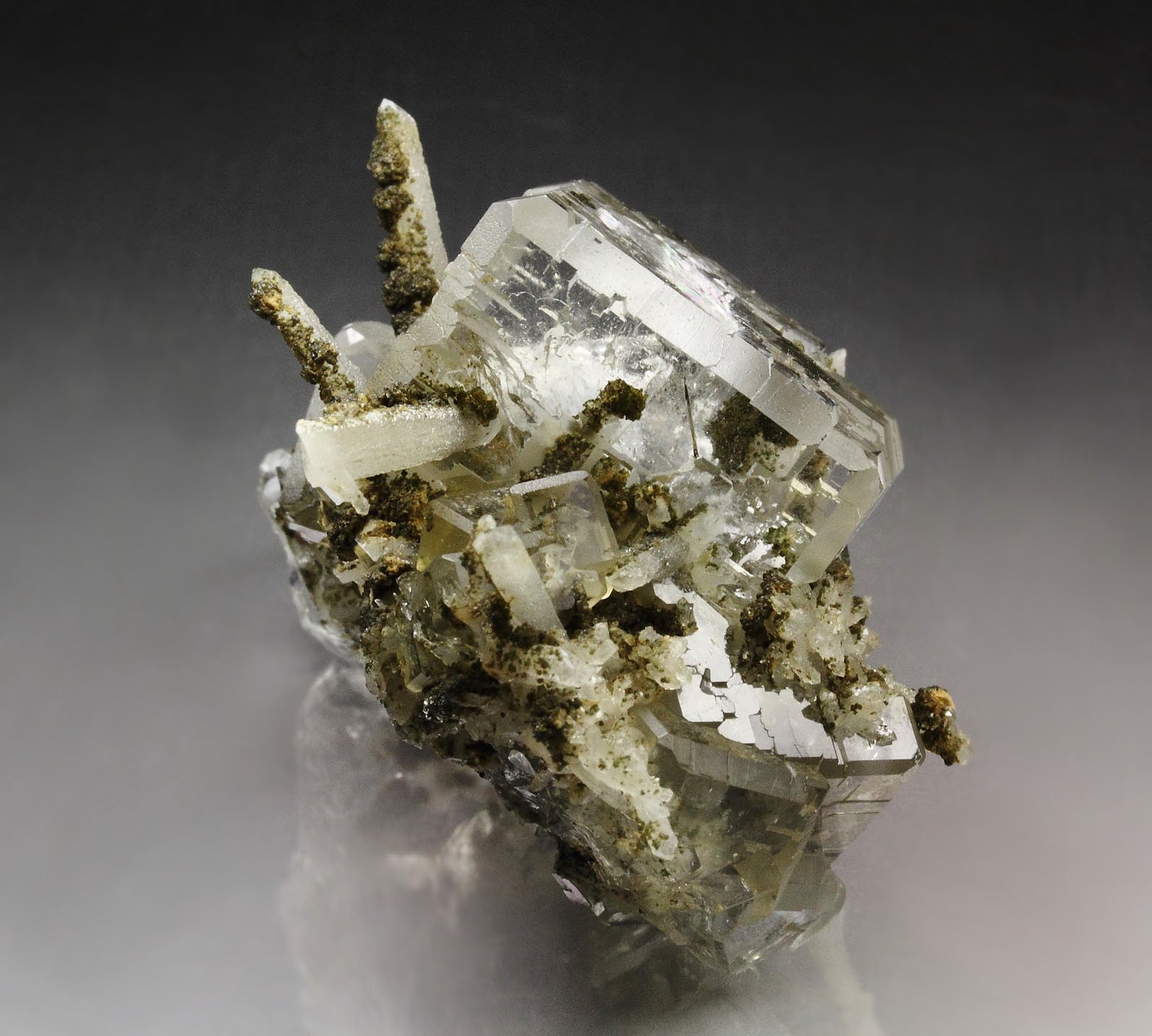 water-clear FLUORITE with QUARTZ inclusions