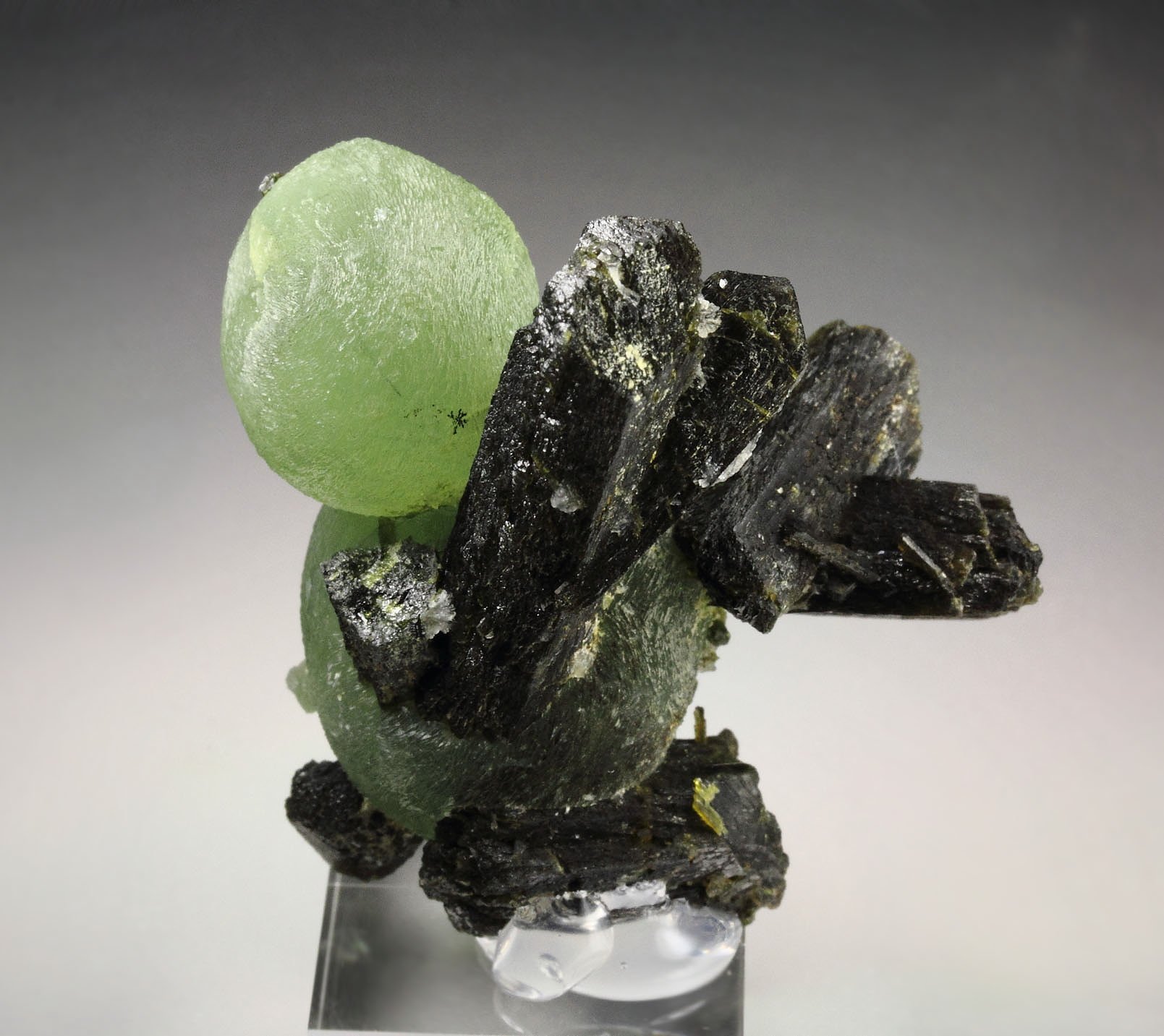 PREHNITE, EPIDOTE