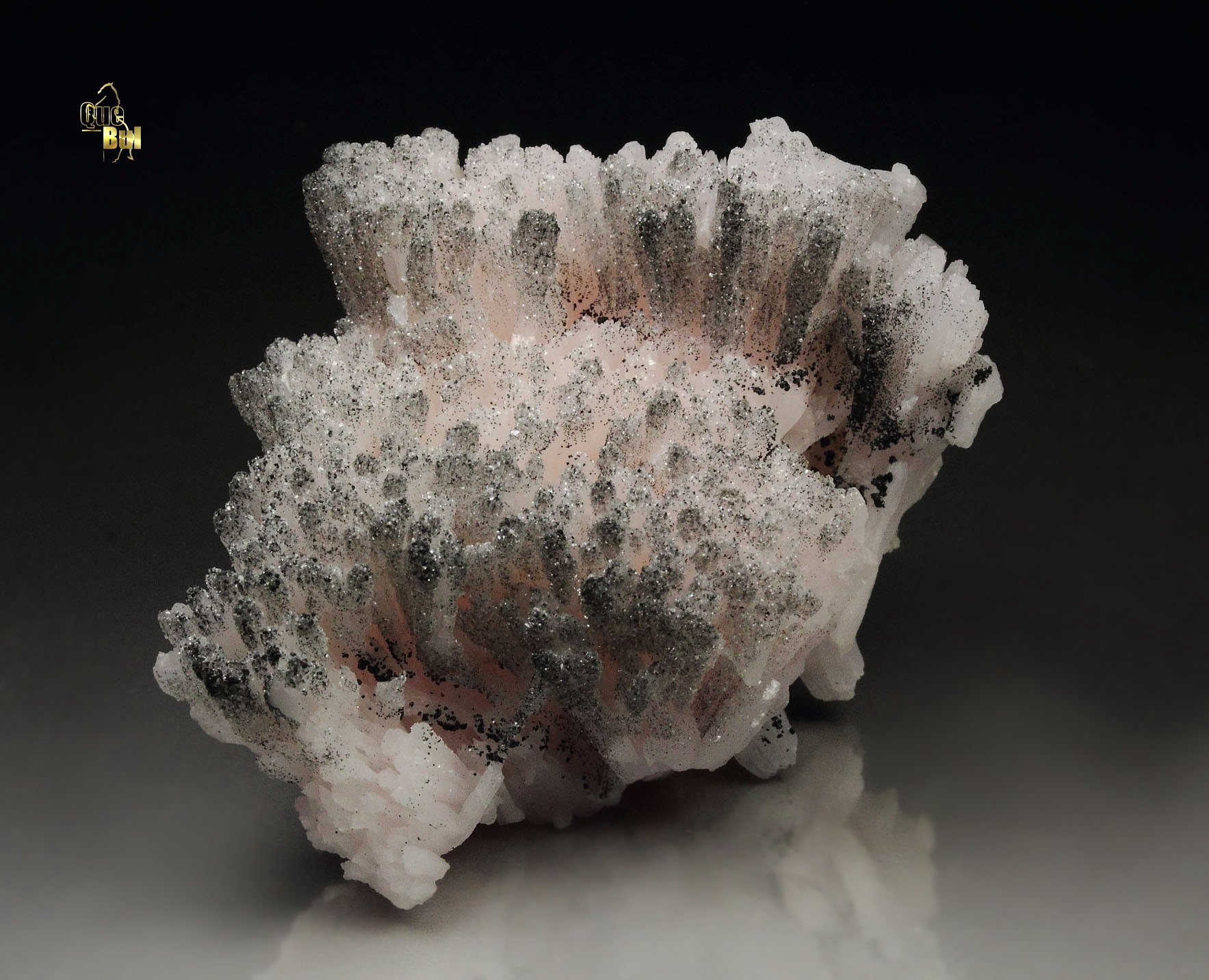 CALCITE var. MANGANESE-BEARING CALCITE