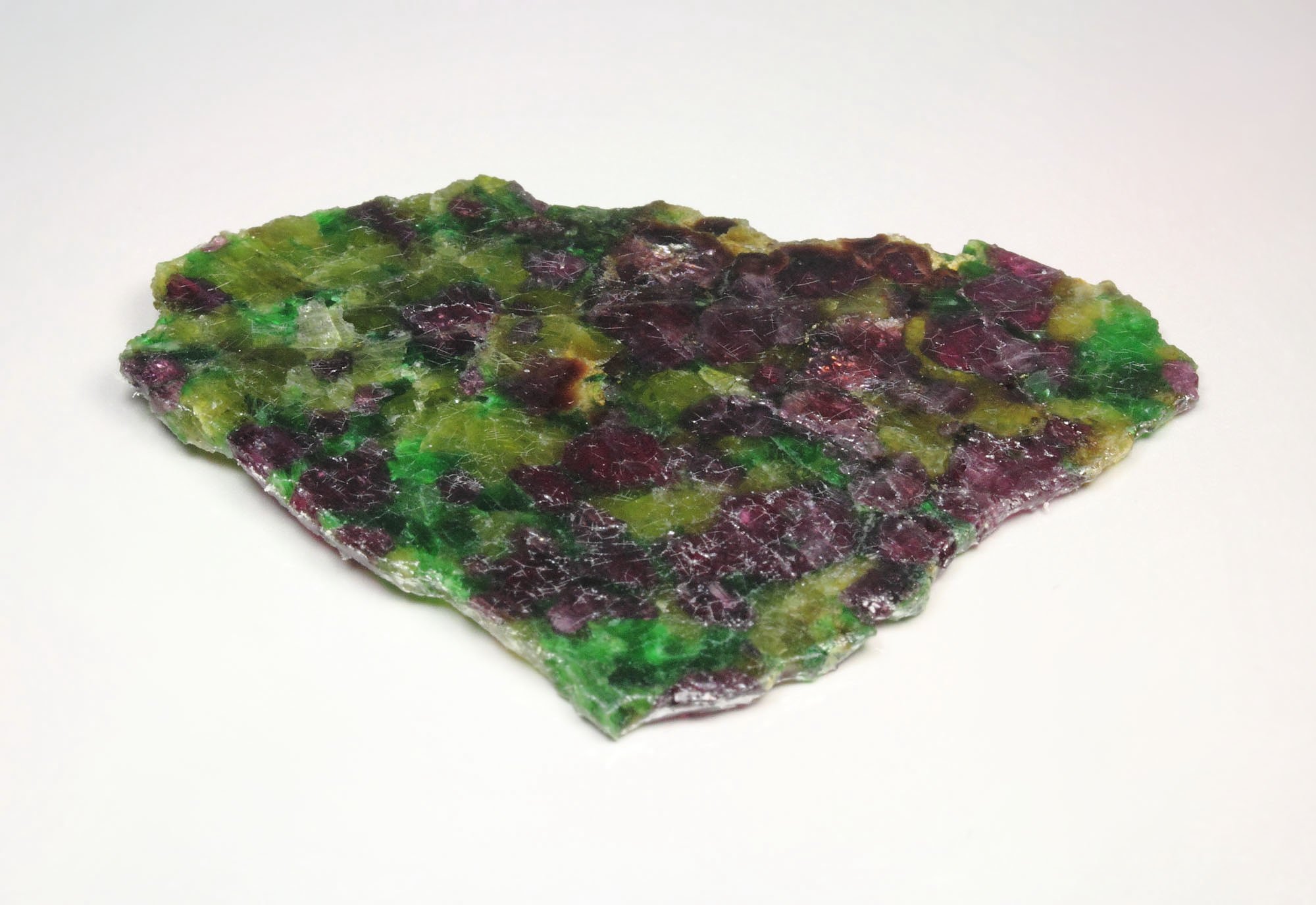 GARNET var. PYROPE, DIOPSIDE var. CHROMIUM-BEARING DIOPSIDE, ENSTATITE