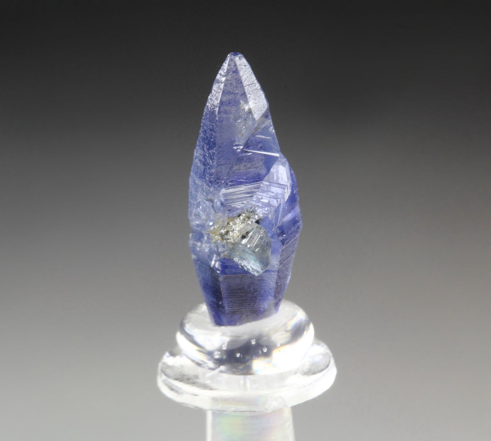 gem CORUNDUM var. SAPPHIRE