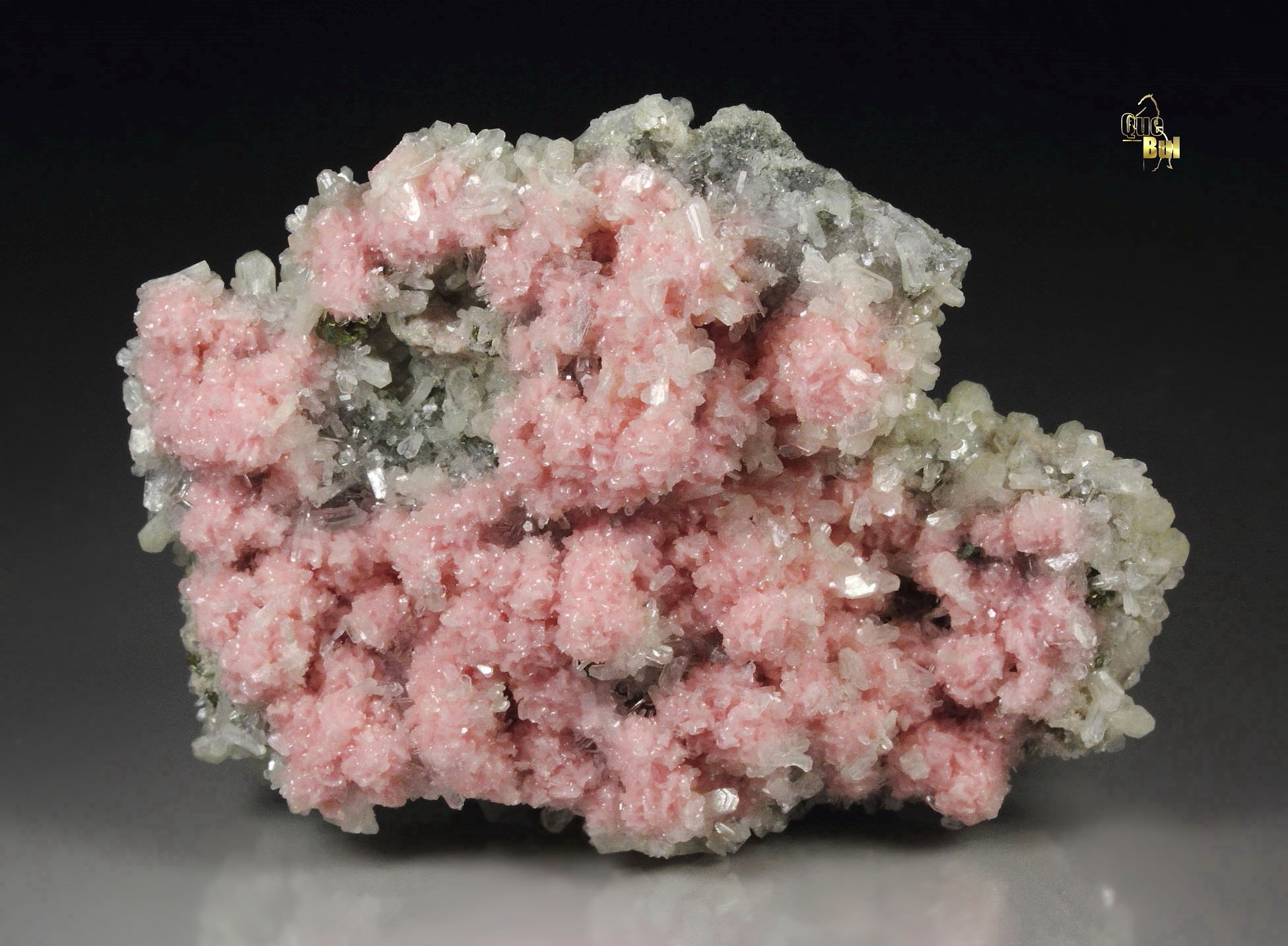 RHODOCHROSITE, STILBITE, QUARTZ, PYRITE