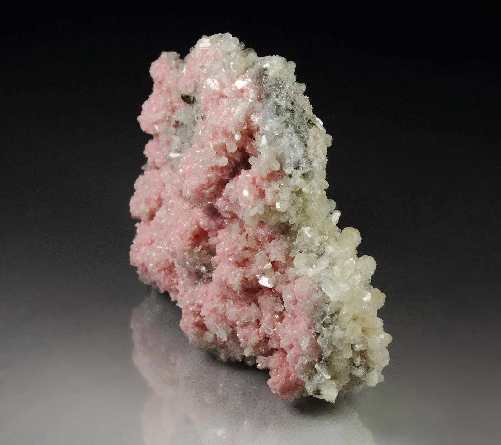 RHODOCHROSITE, STILBITE, QUARTZ, PYRITE