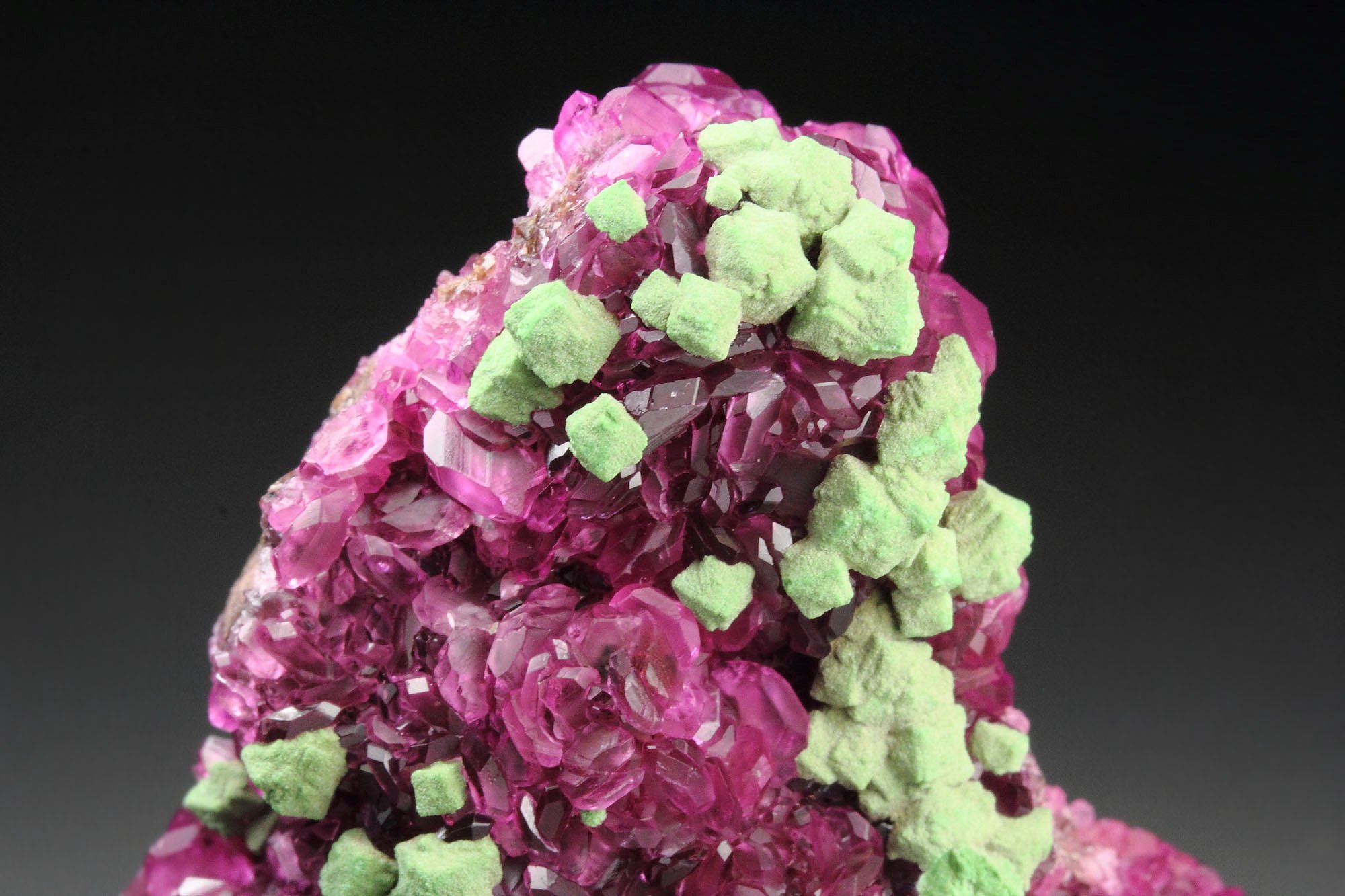 KOLWEZITE pseudomorph after CUPRITE, DOLOMITE var. COBALTOAN DOLOMITE