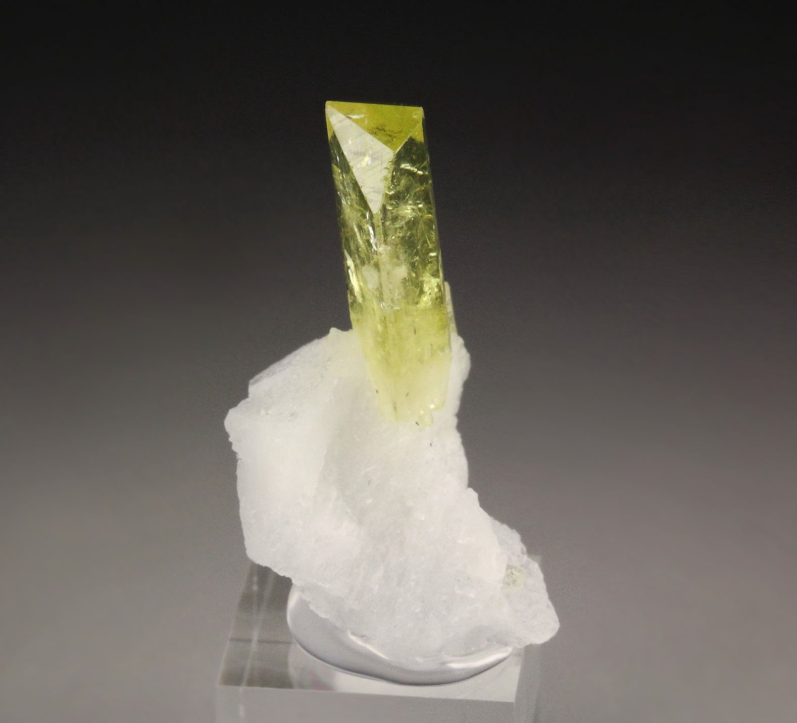 gem BRAZILIANITE, ALBITE