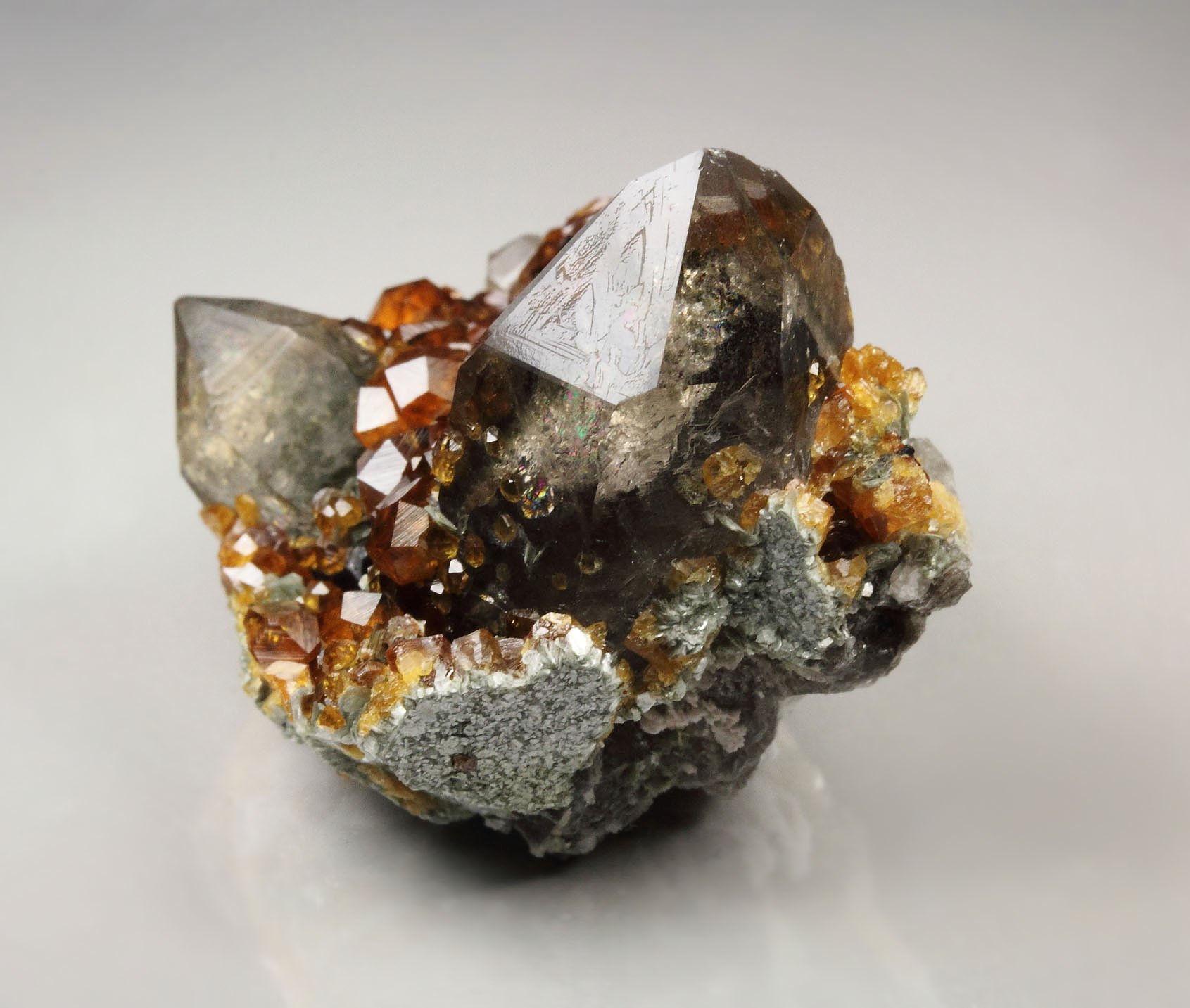 gem GARNET var. SPESSARTINE, QUARTZ var. SMOKY