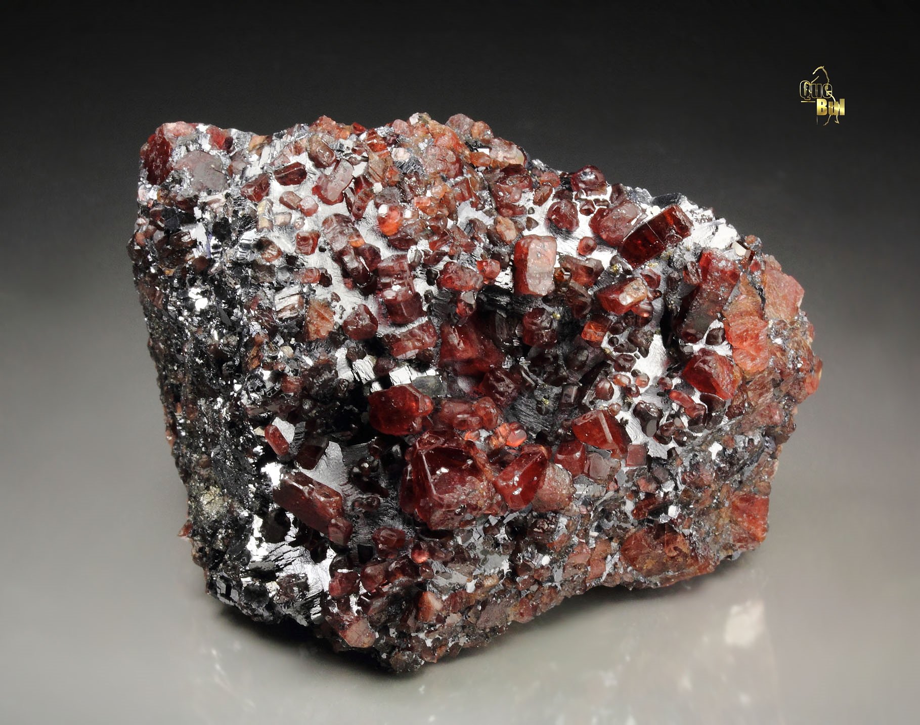 gem RHODONITE, GALENA