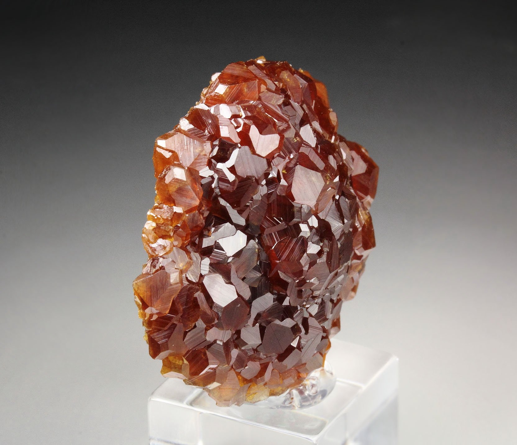 gem GARNET var. SPESSARTINE