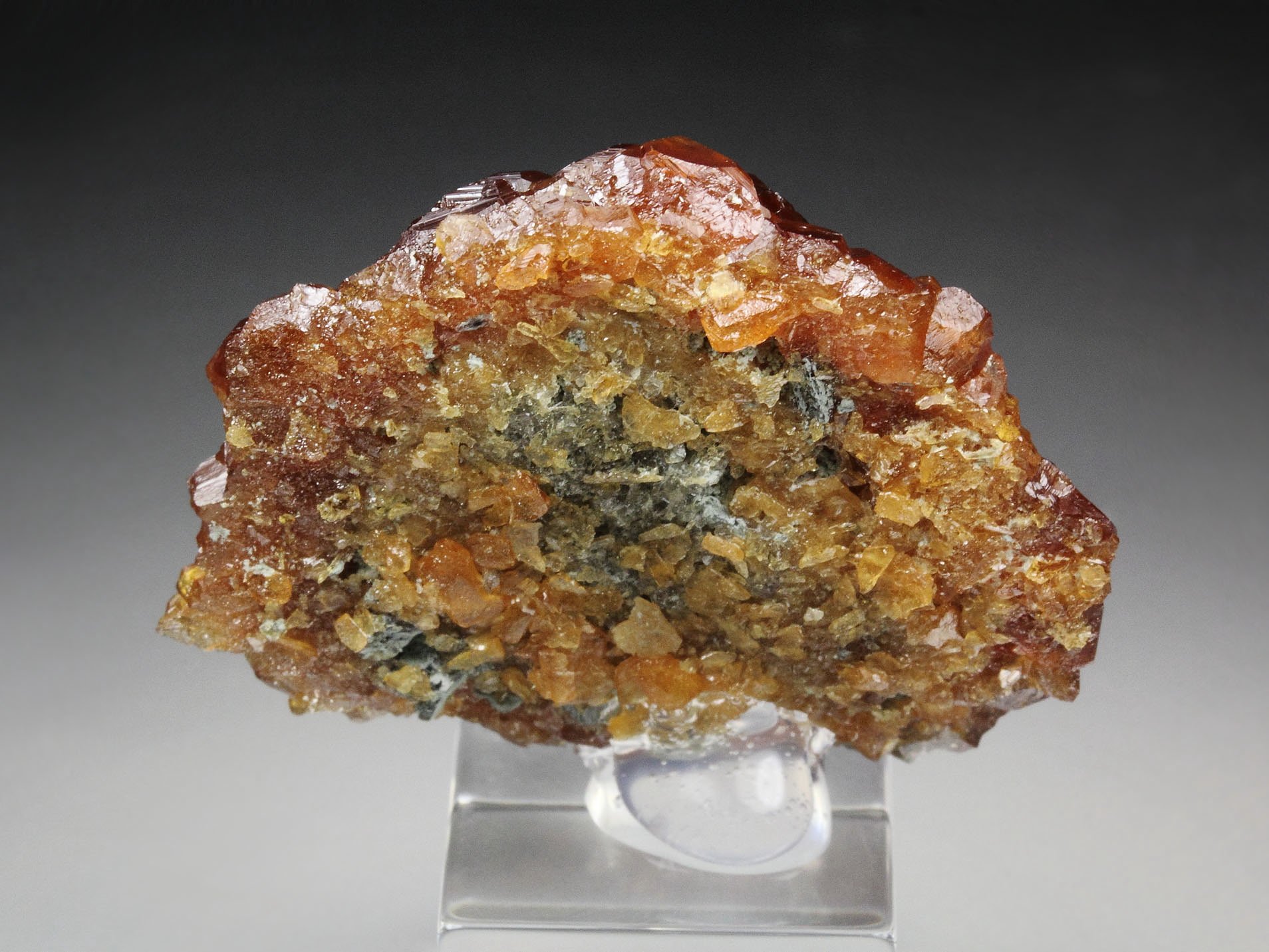 gem GARNET var. SPESSARTINE