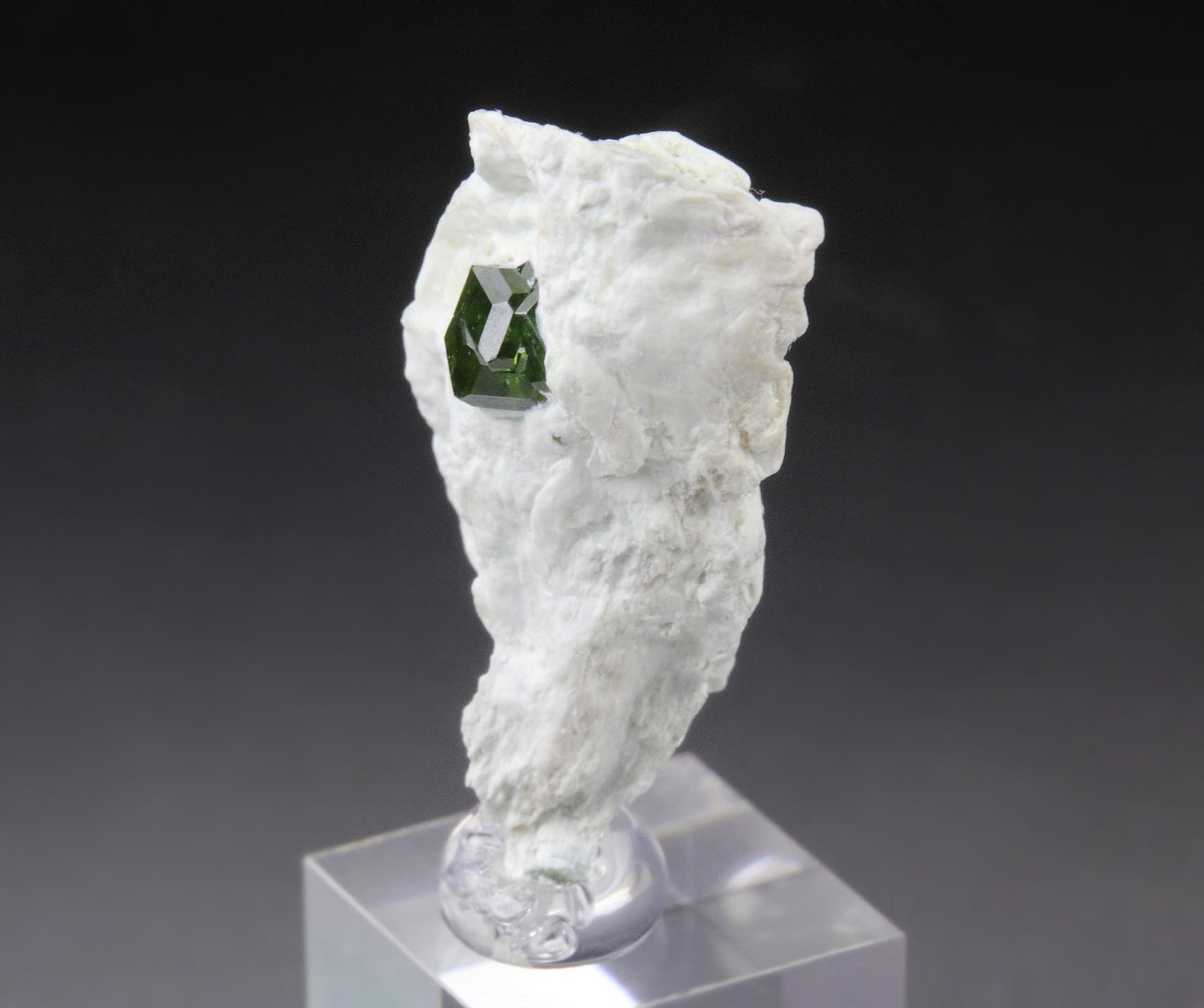 gem GARNET var. ANDRADITE var. DEMANTOID