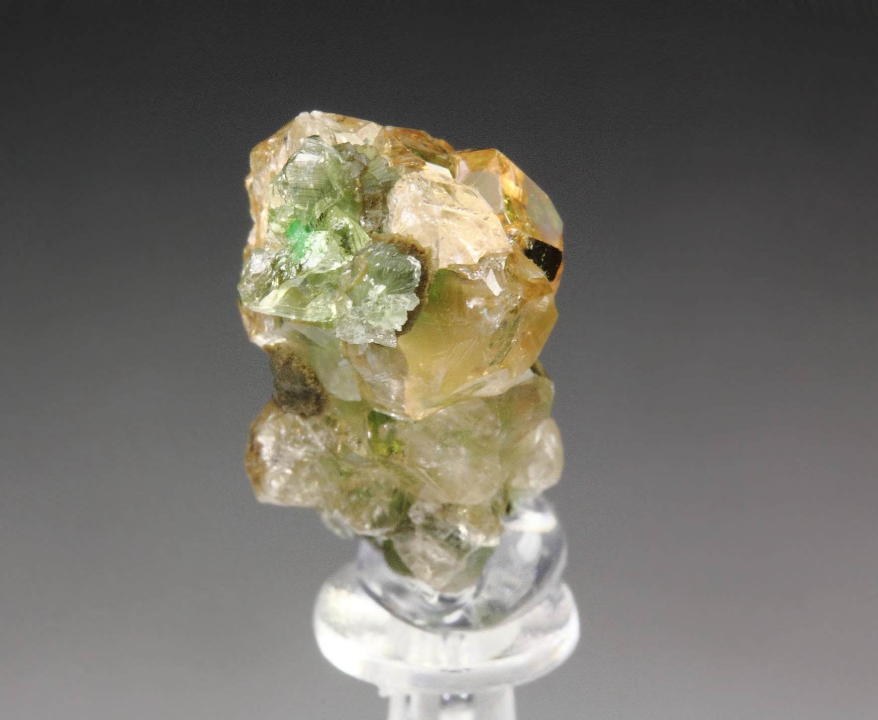 gem GARNET var. GROSSULAR with GREEN CHROMIAN PHANTOMS