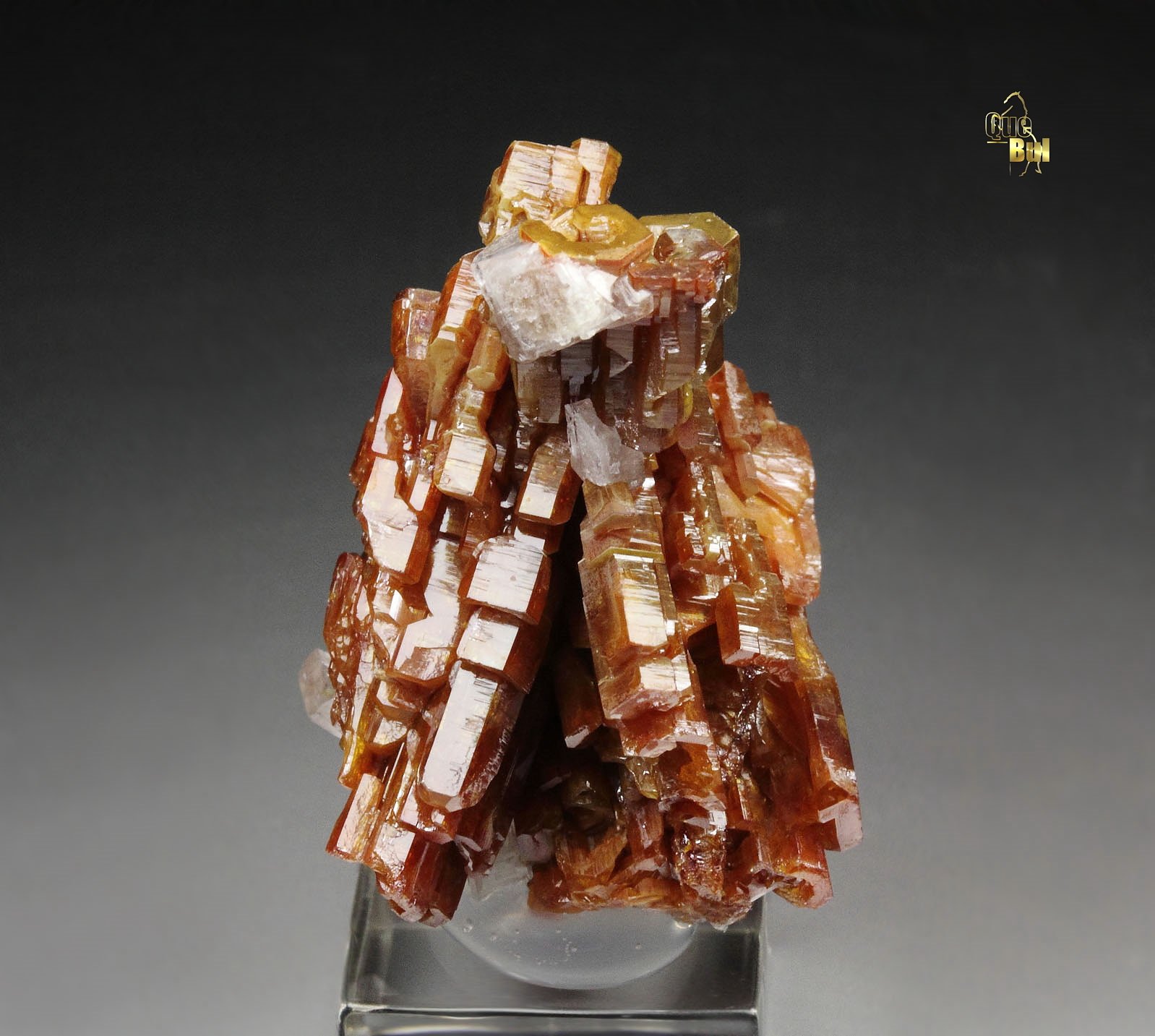 VANADINITE hopper, CALCITE