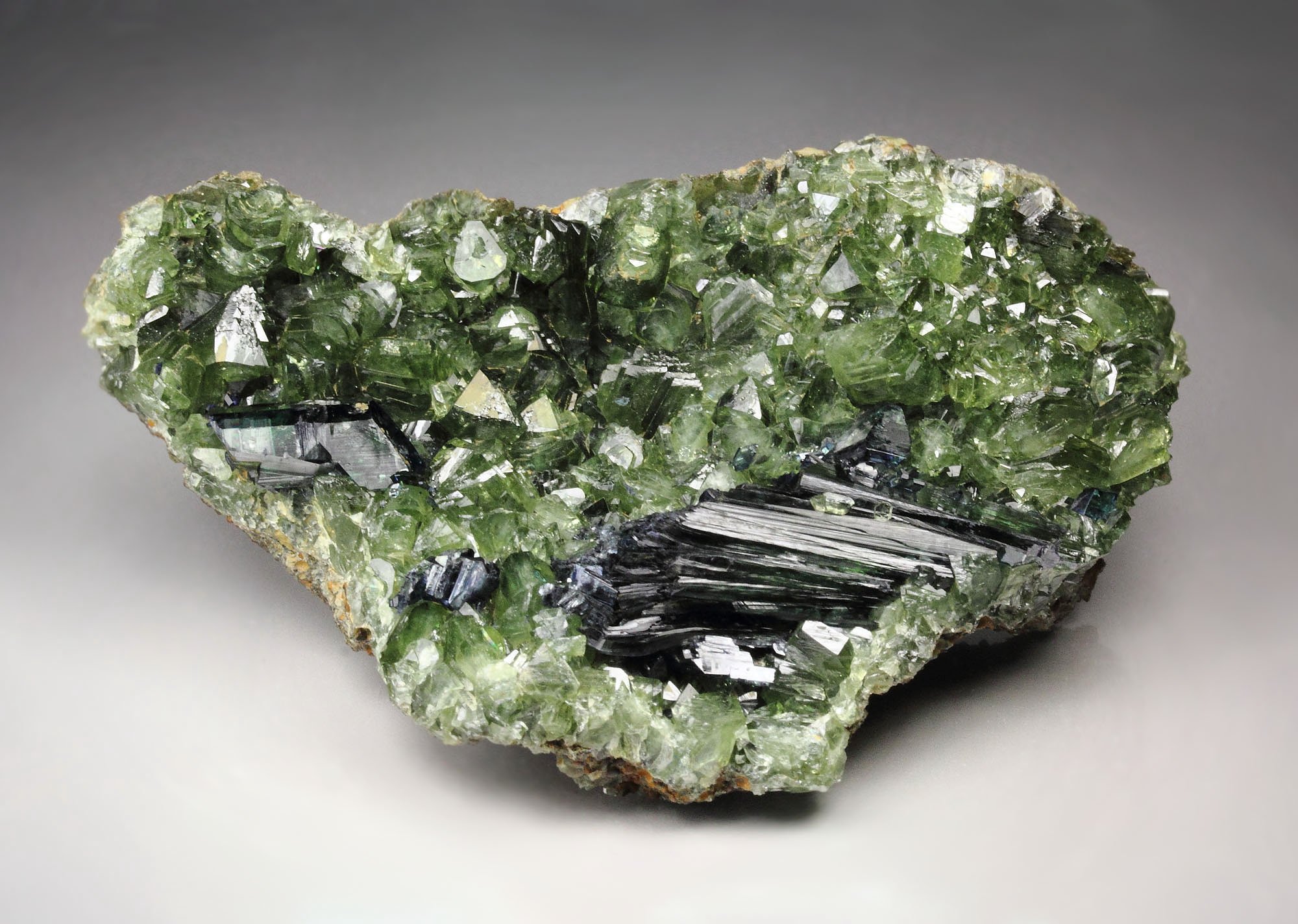 LUDLAMITE, VIVIANITE