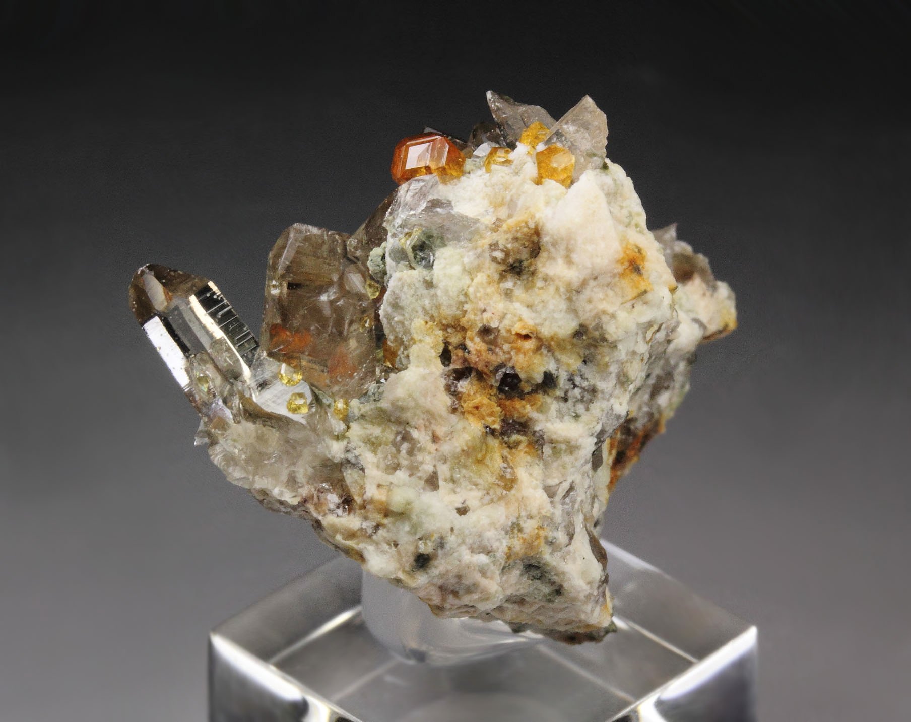 gem GARNET var. SPESSARTINE, QUARTZ var. SMOKY