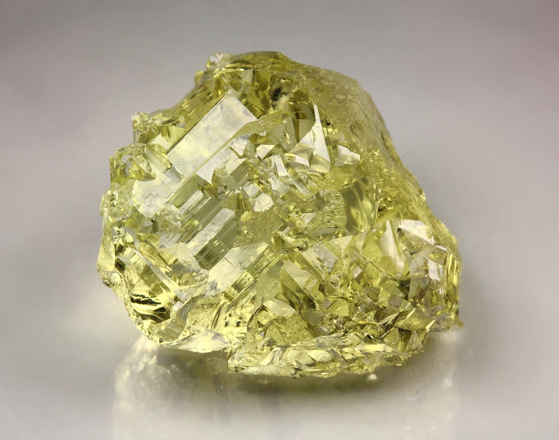 gem BERYL var. HELIODOR