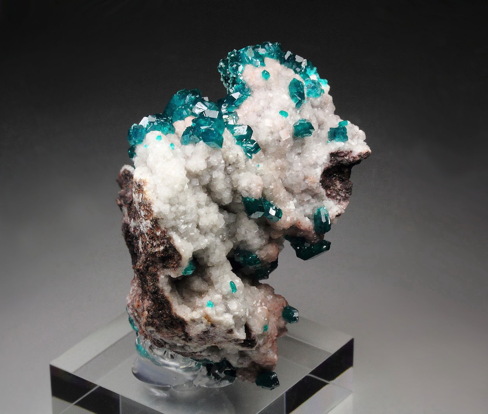 gemmy DIOPTASE bi-terminated, CALCITE