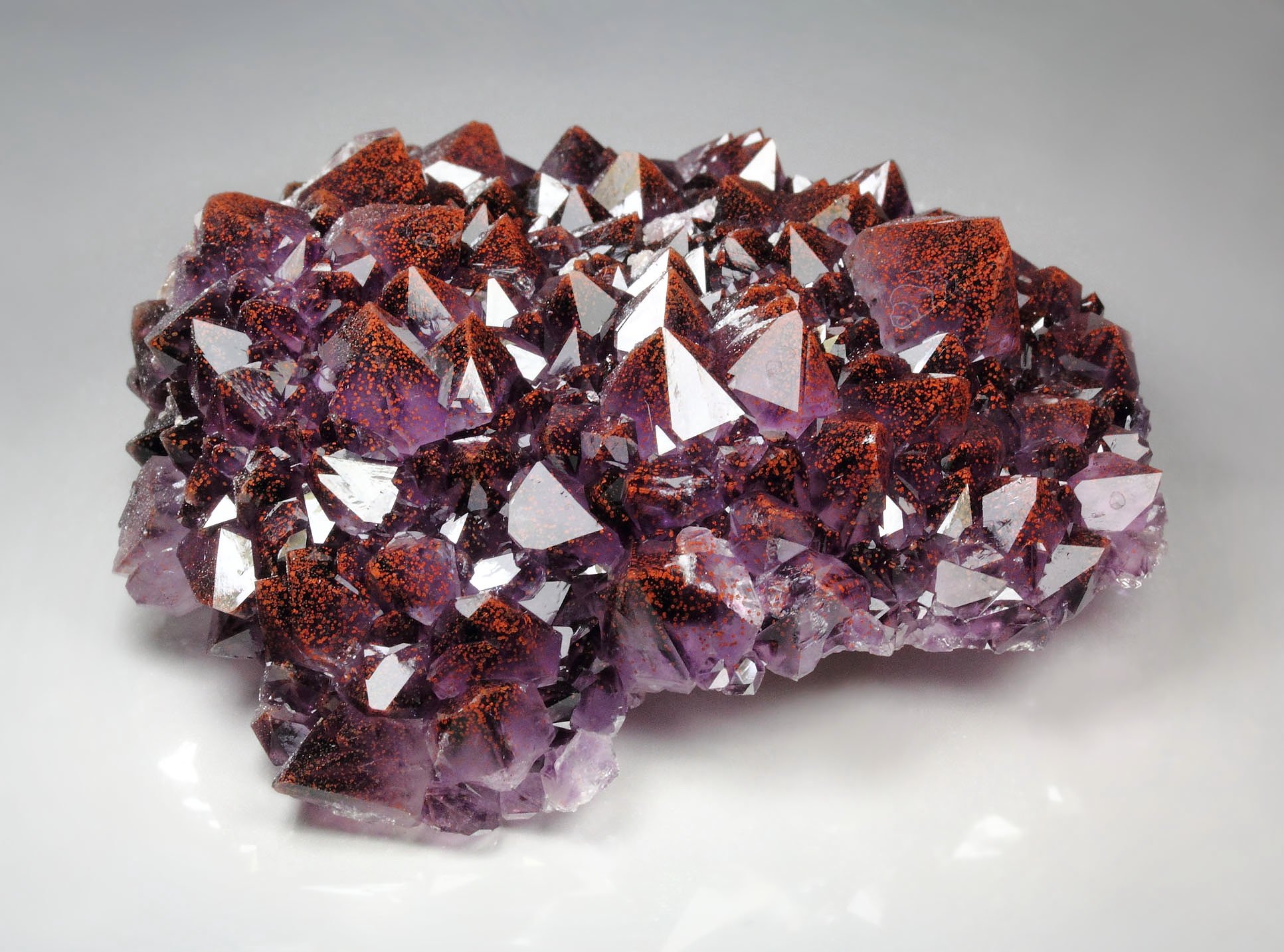 QUARTZ var. AMETHYST with HEMATITE inclusions