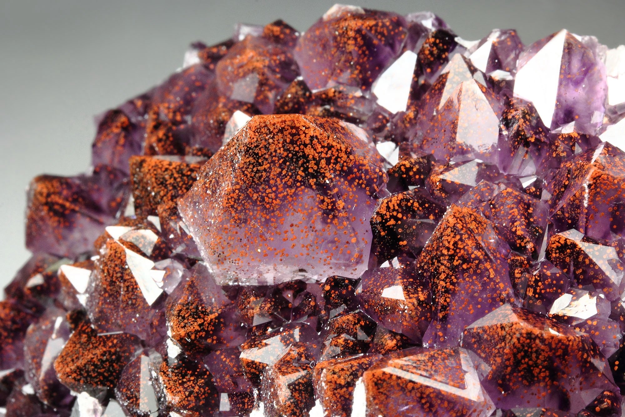 QUARTZ var. AMETHYST with HEMATITE inclusions