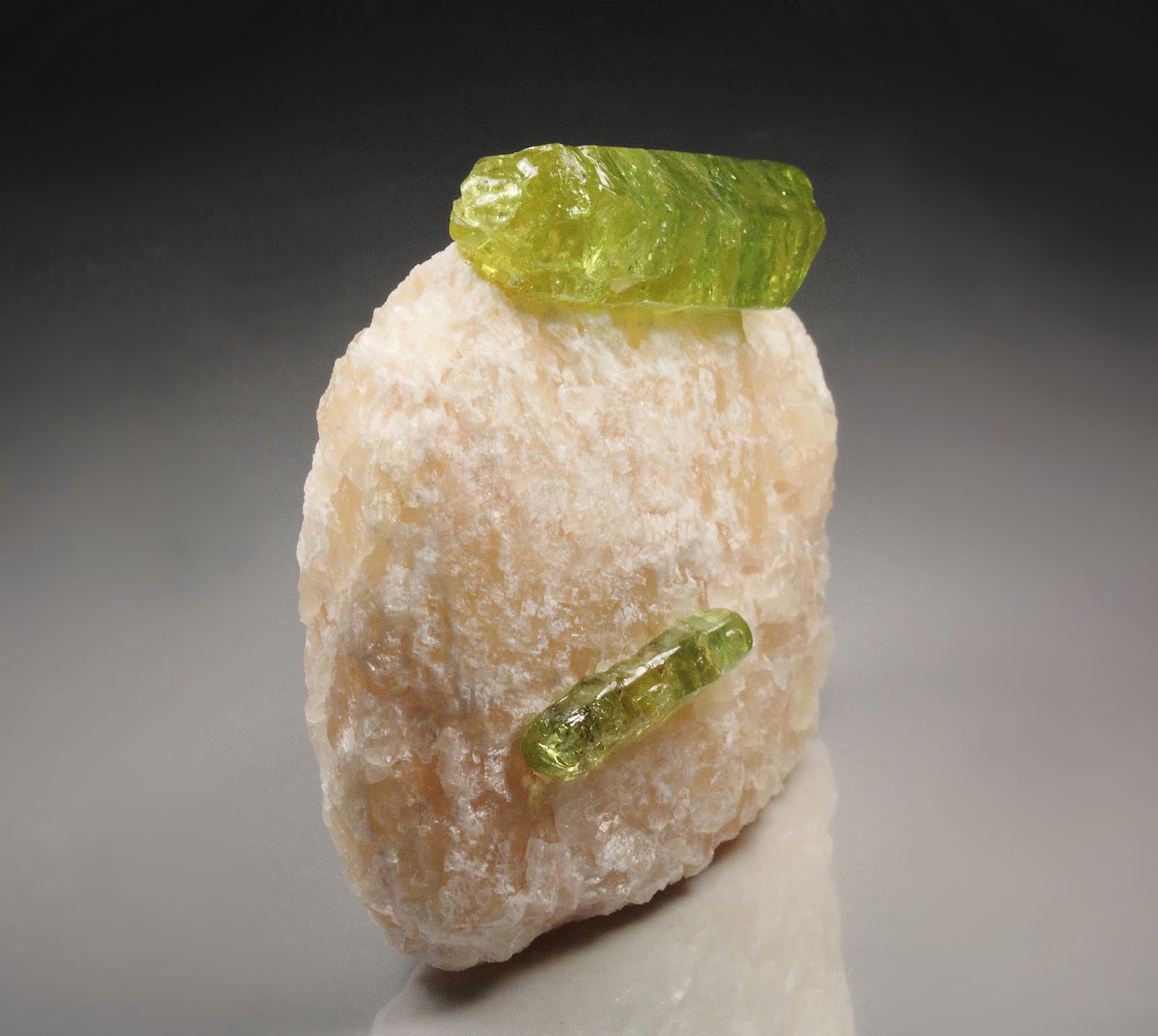 gem FLUORAPATITE bi-terminated