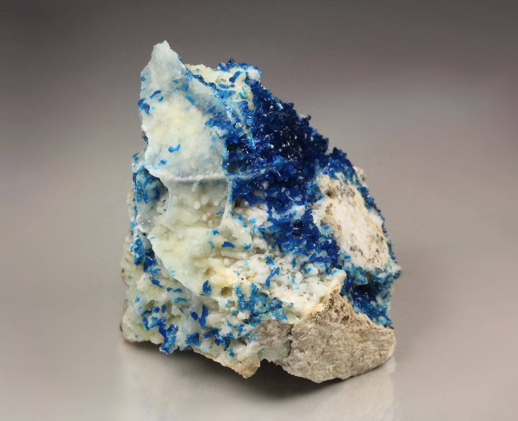 VESZELYITE