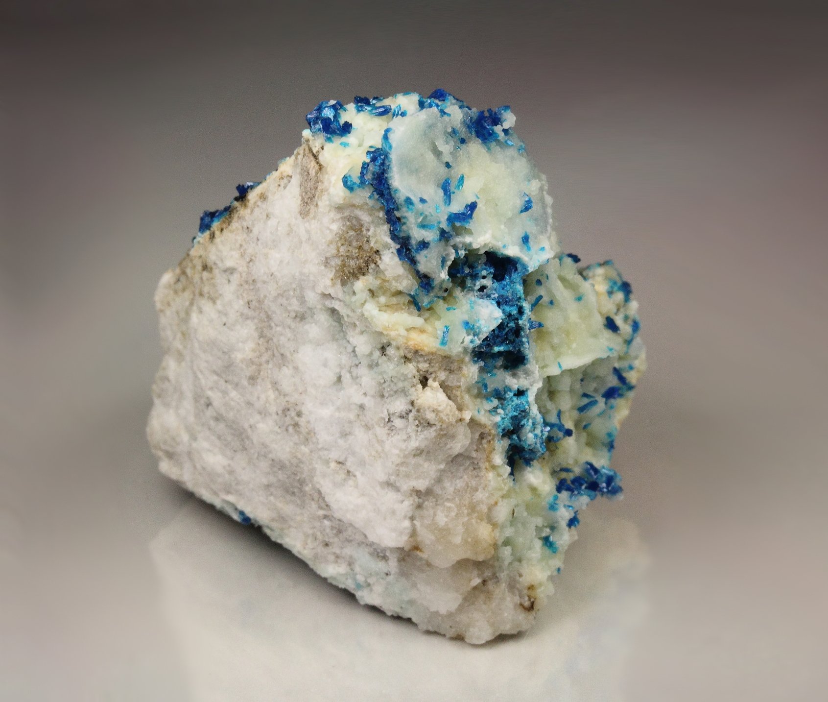 VESZELYITE