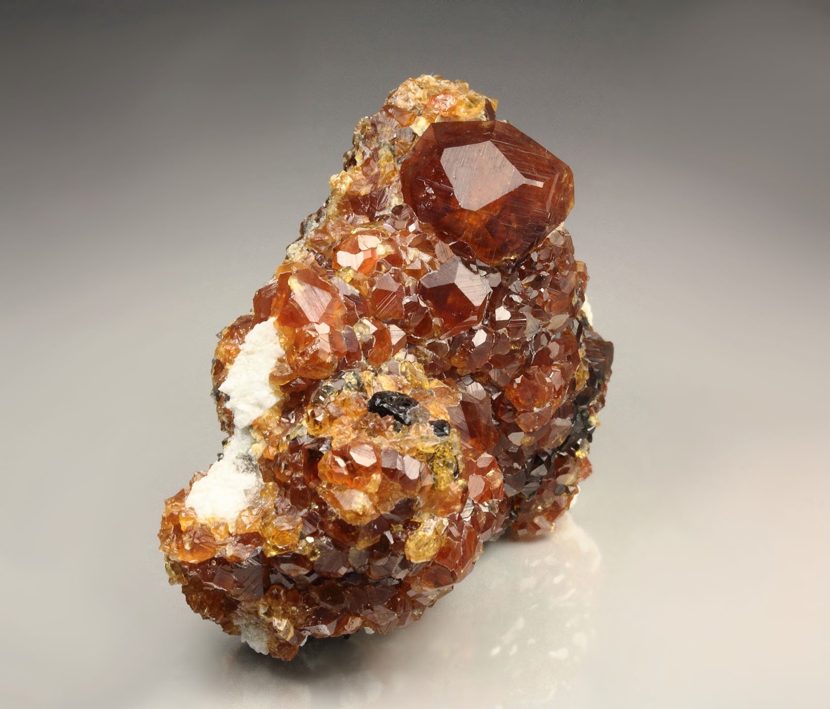 gem GARNET var. SPESSARTINE