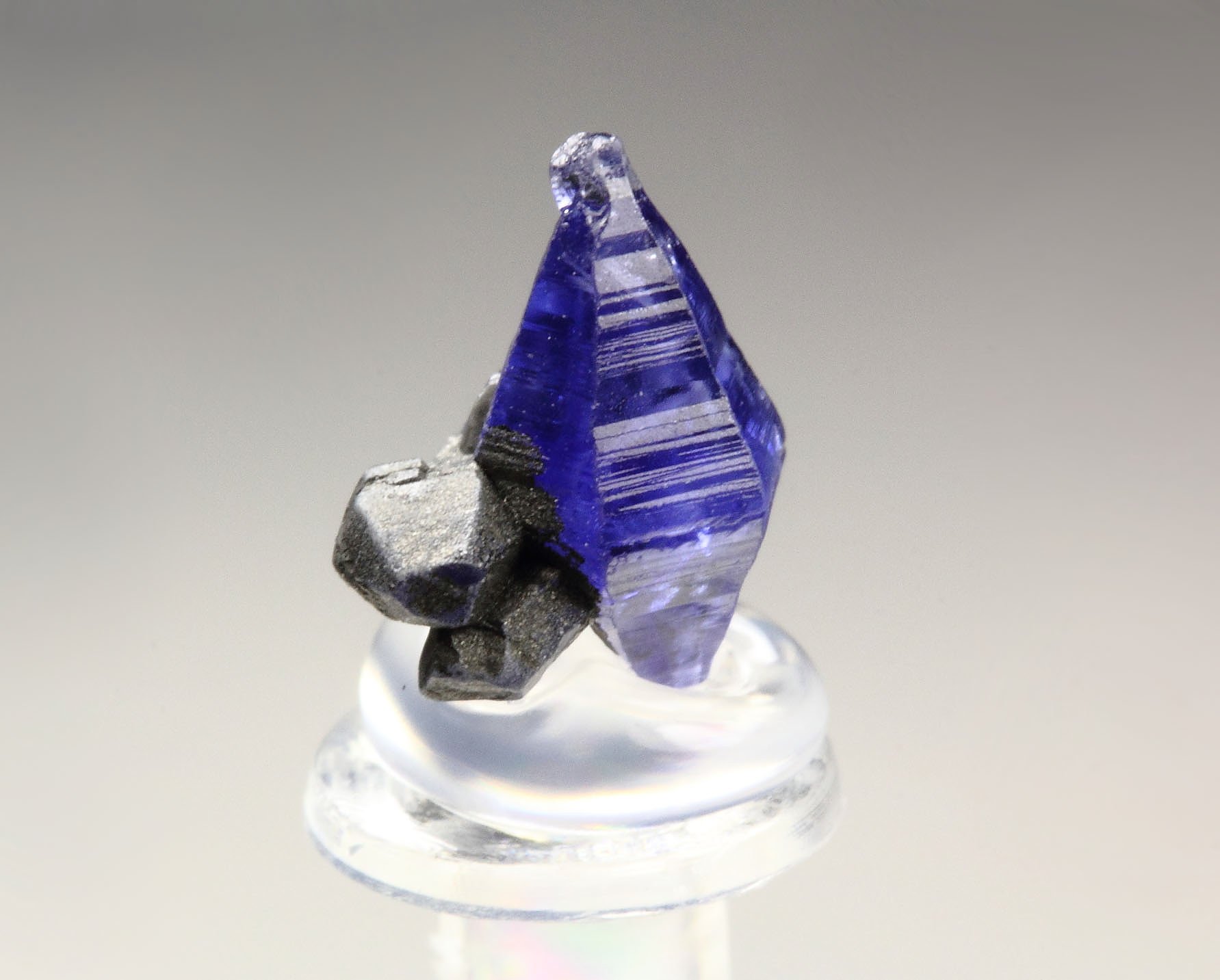 gem CORUNDUM var. SAPPHIRE