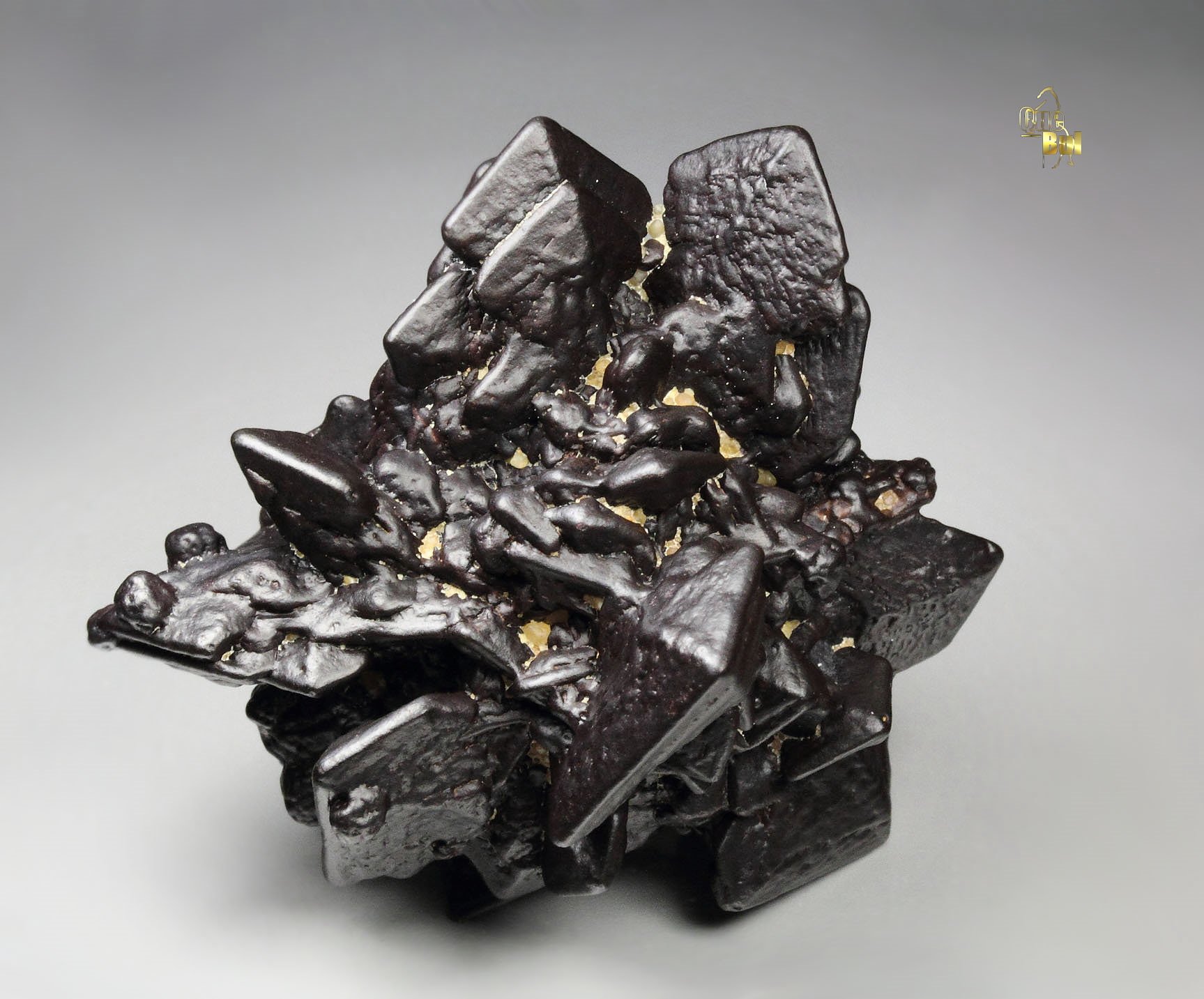 GOETHITE pseudomorph after MARCASITE 