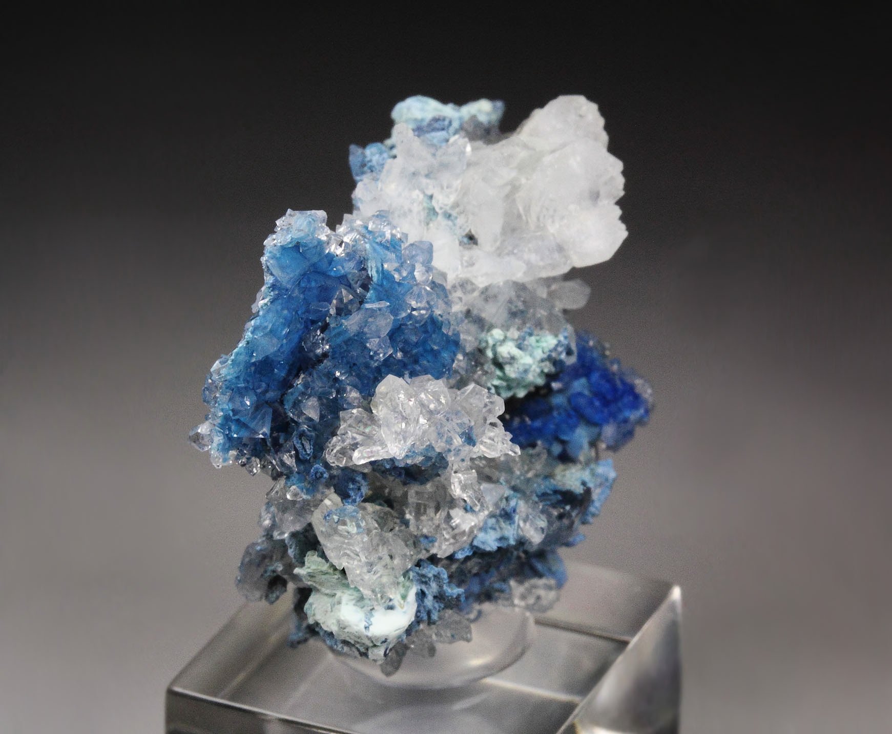 SHATTUCKITE, QUARTZ