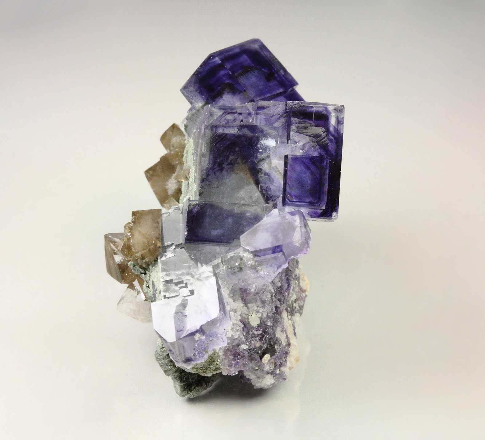 FLUORITE with phantoms, SCHEELITE