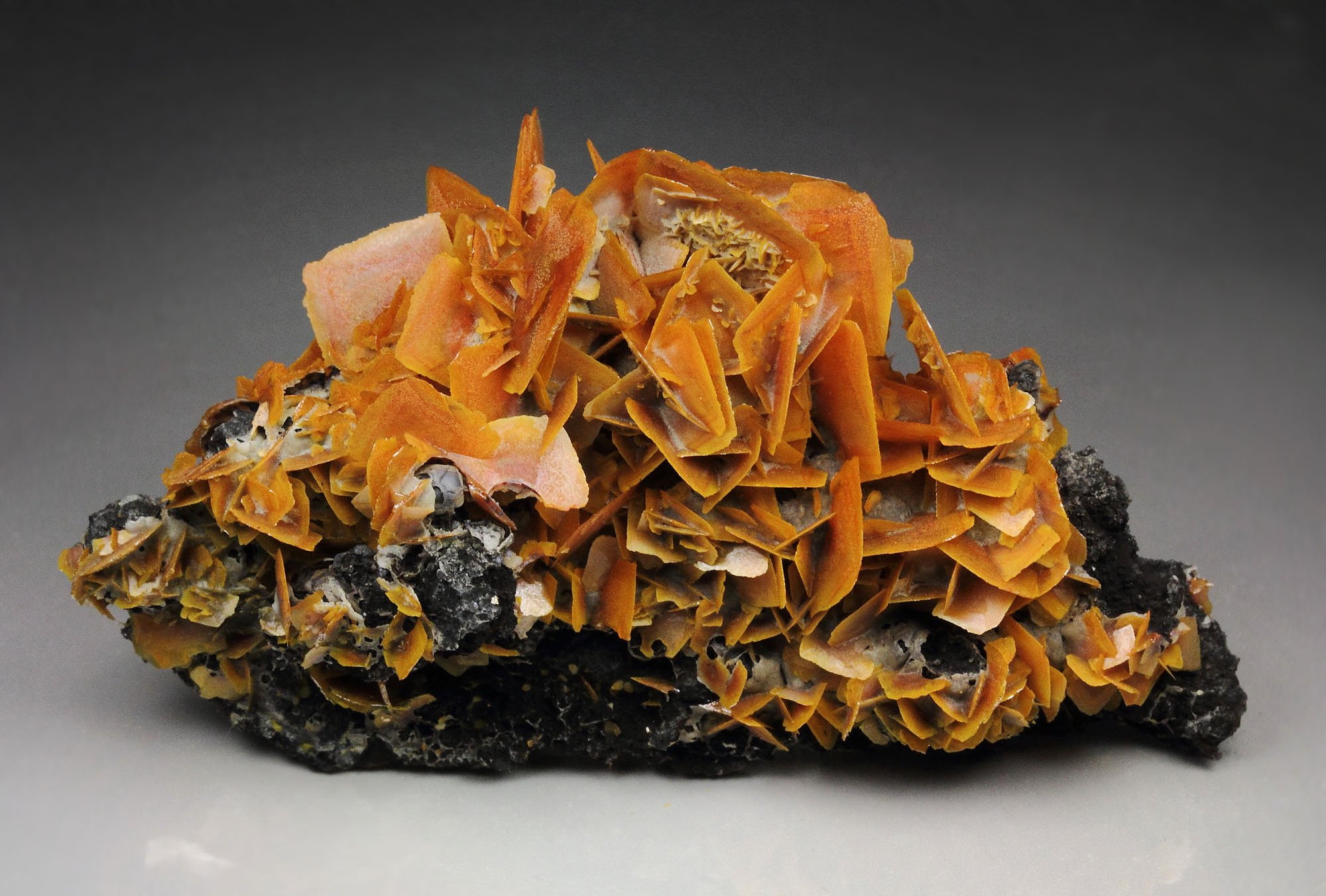 WULFENITE