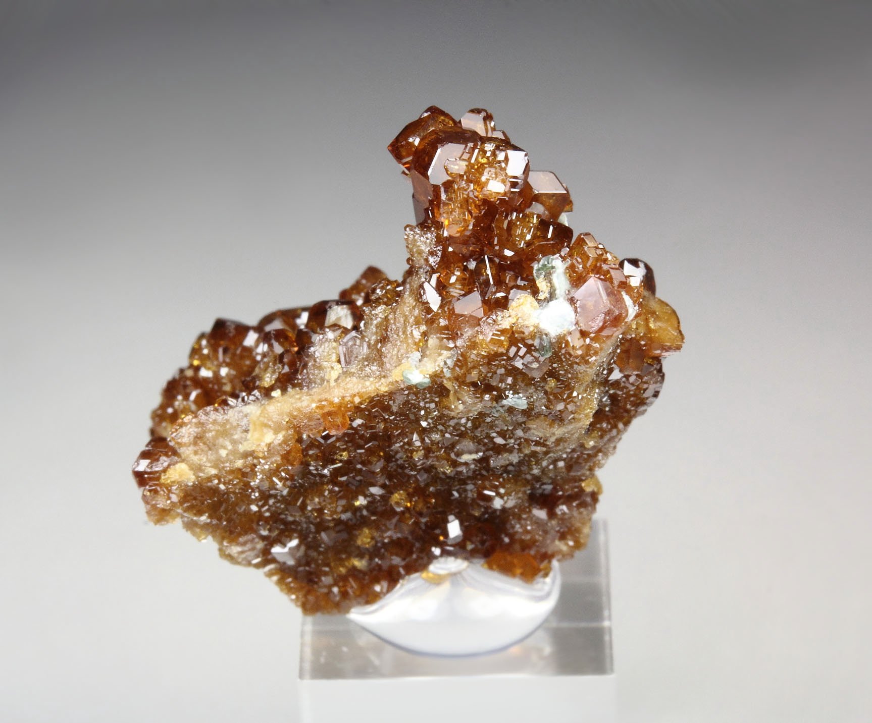 gem GARNET var. HESSONITE, CLINOCHLORE