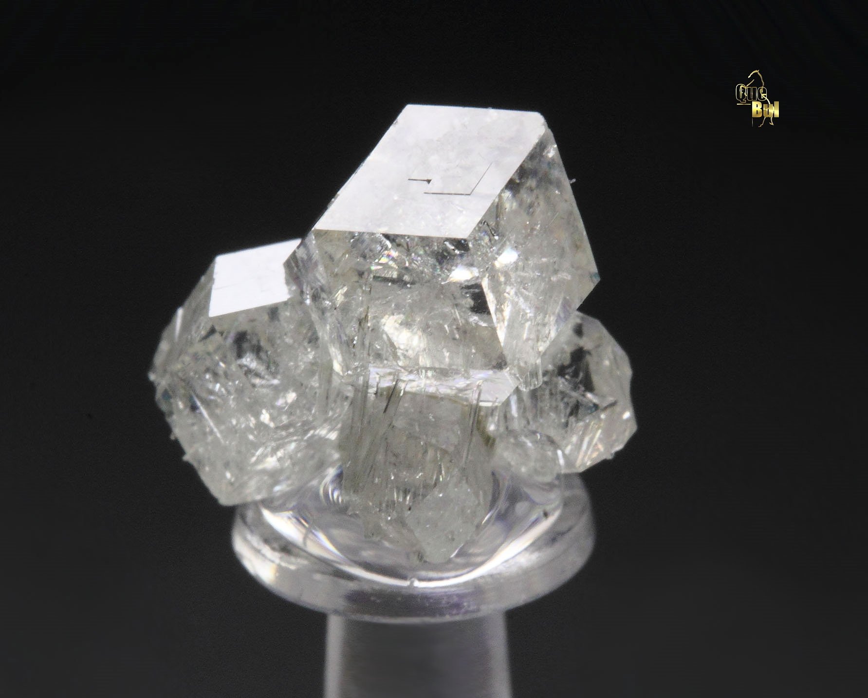 colorless gem GARNET var. GROSSULAR