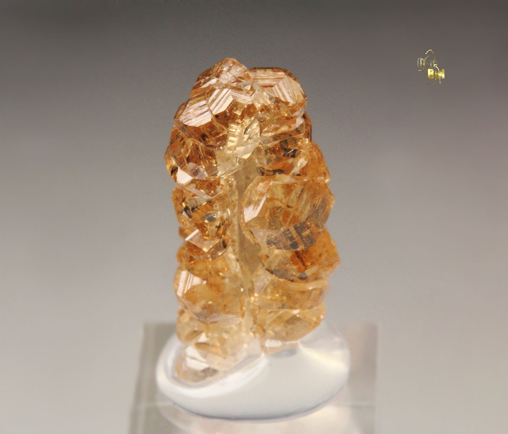 gem GARNET var. GROSSULAR