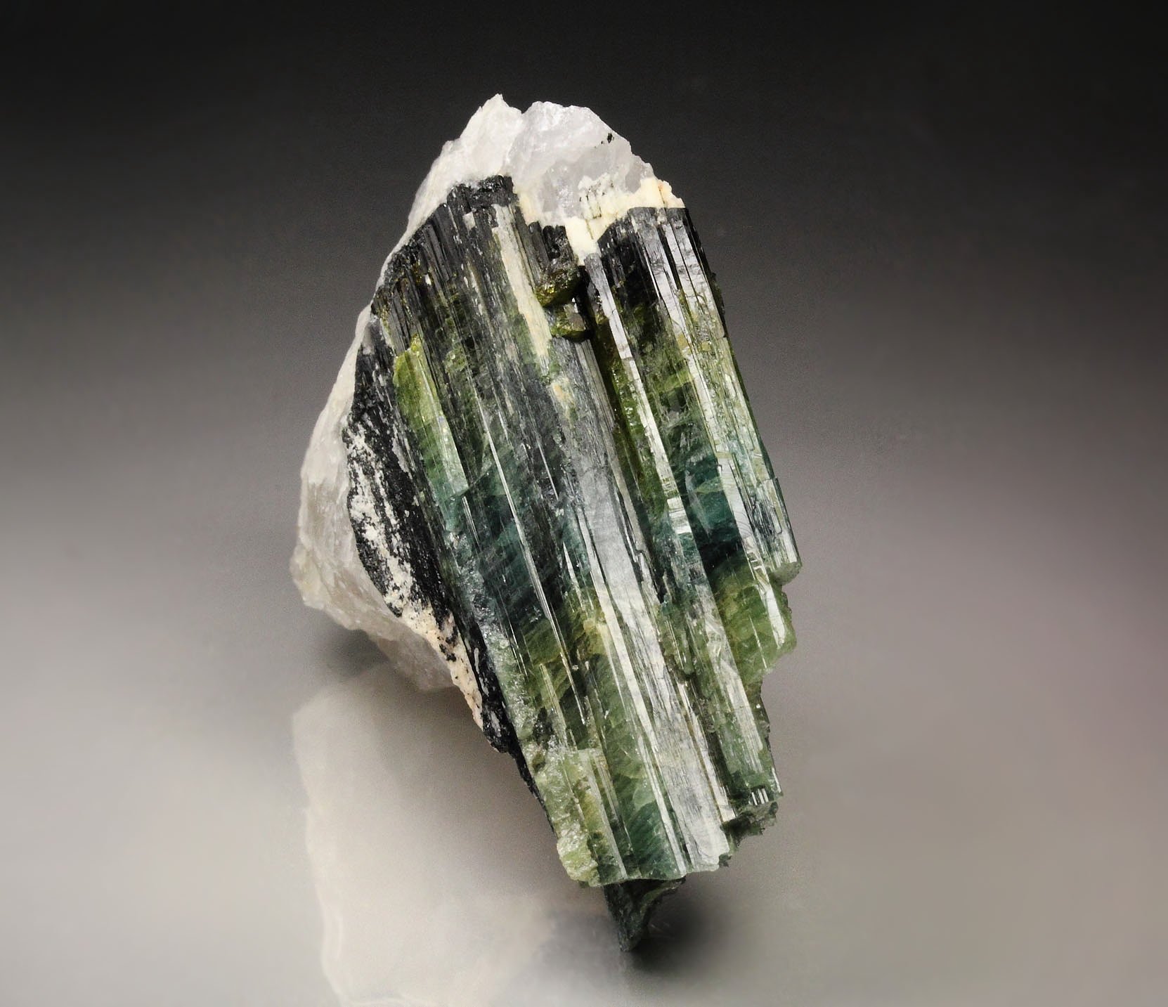 new find - gemmy TOURMALINE var. ELBAITE