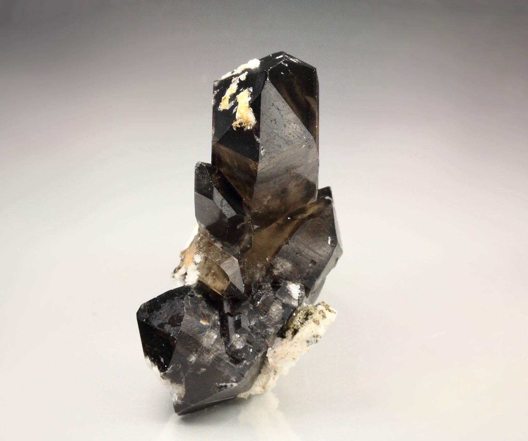 bi-terminated QUARTZ var. SMOKY