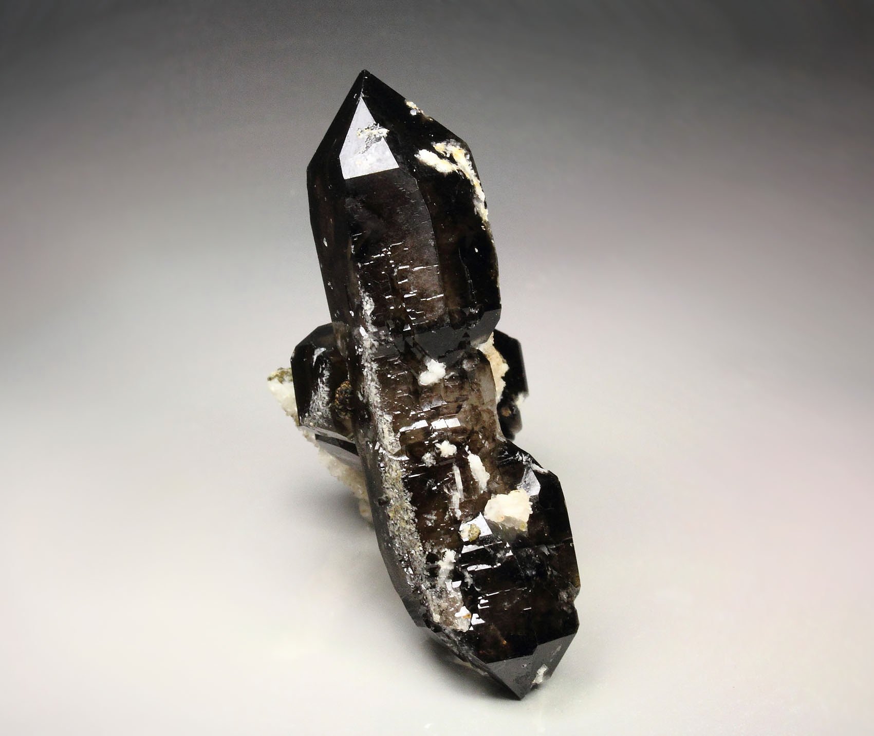 bi-terminated QUARTZ var. SMOKY
