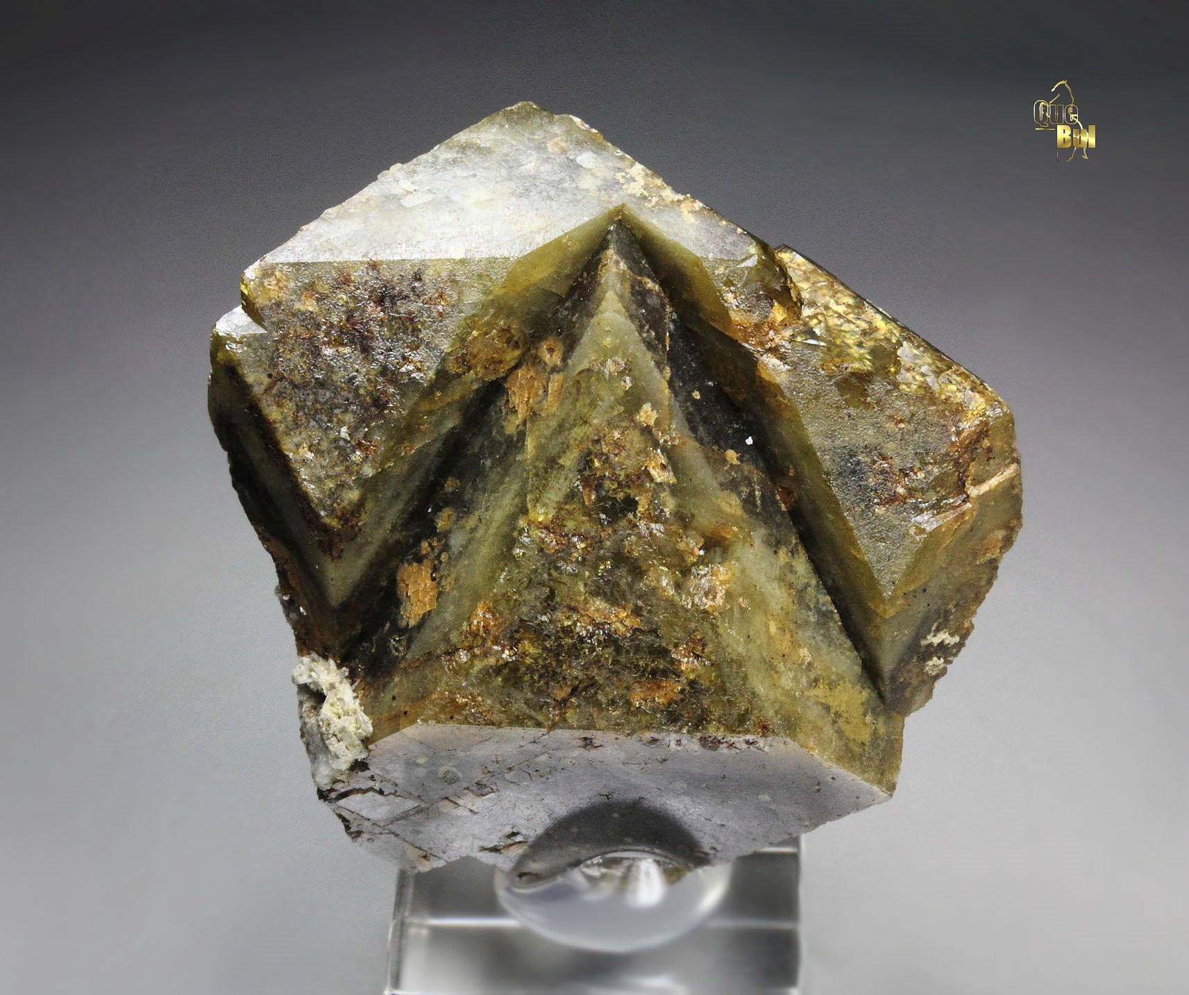 twinned SIDERITE