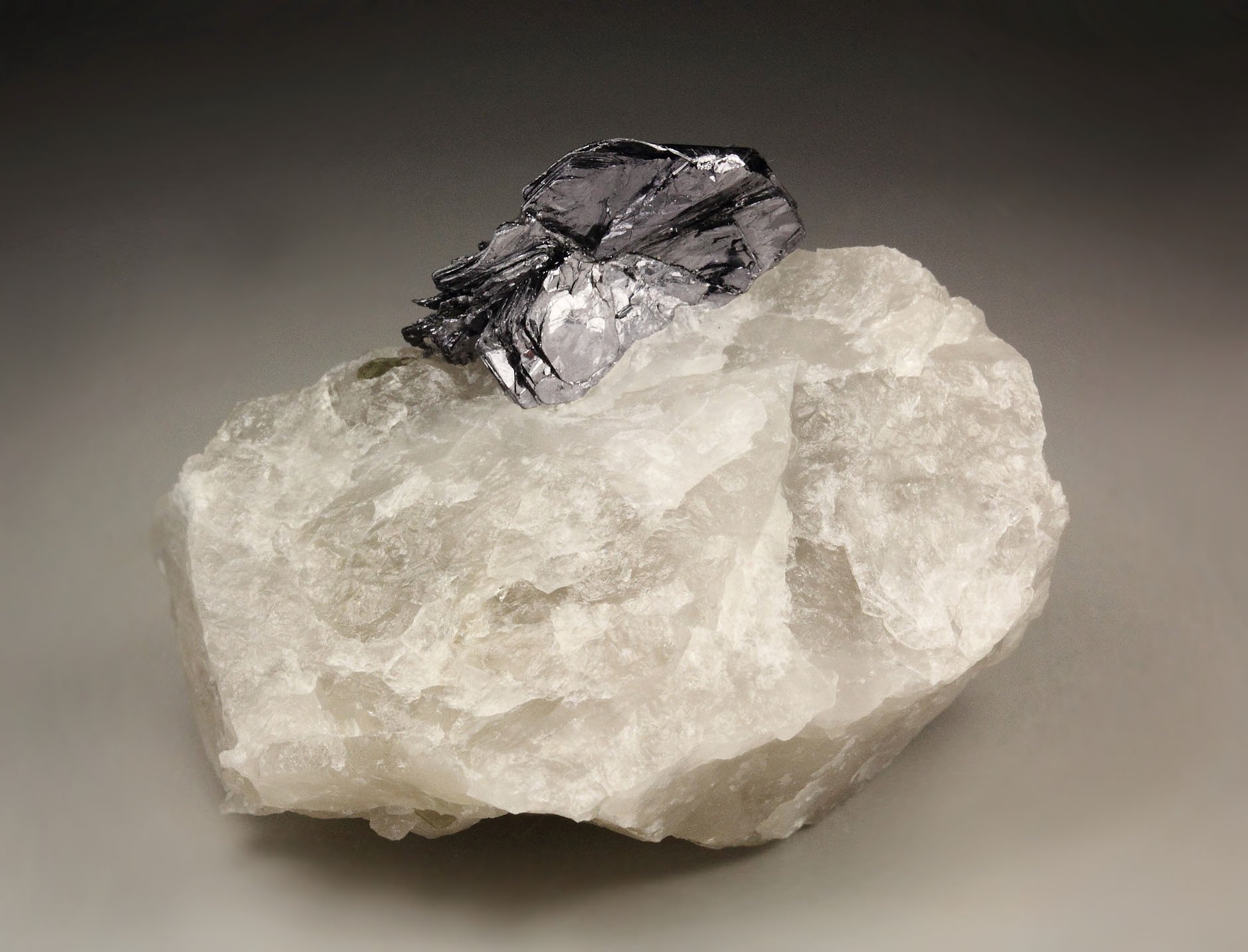 MOLYBDENITE