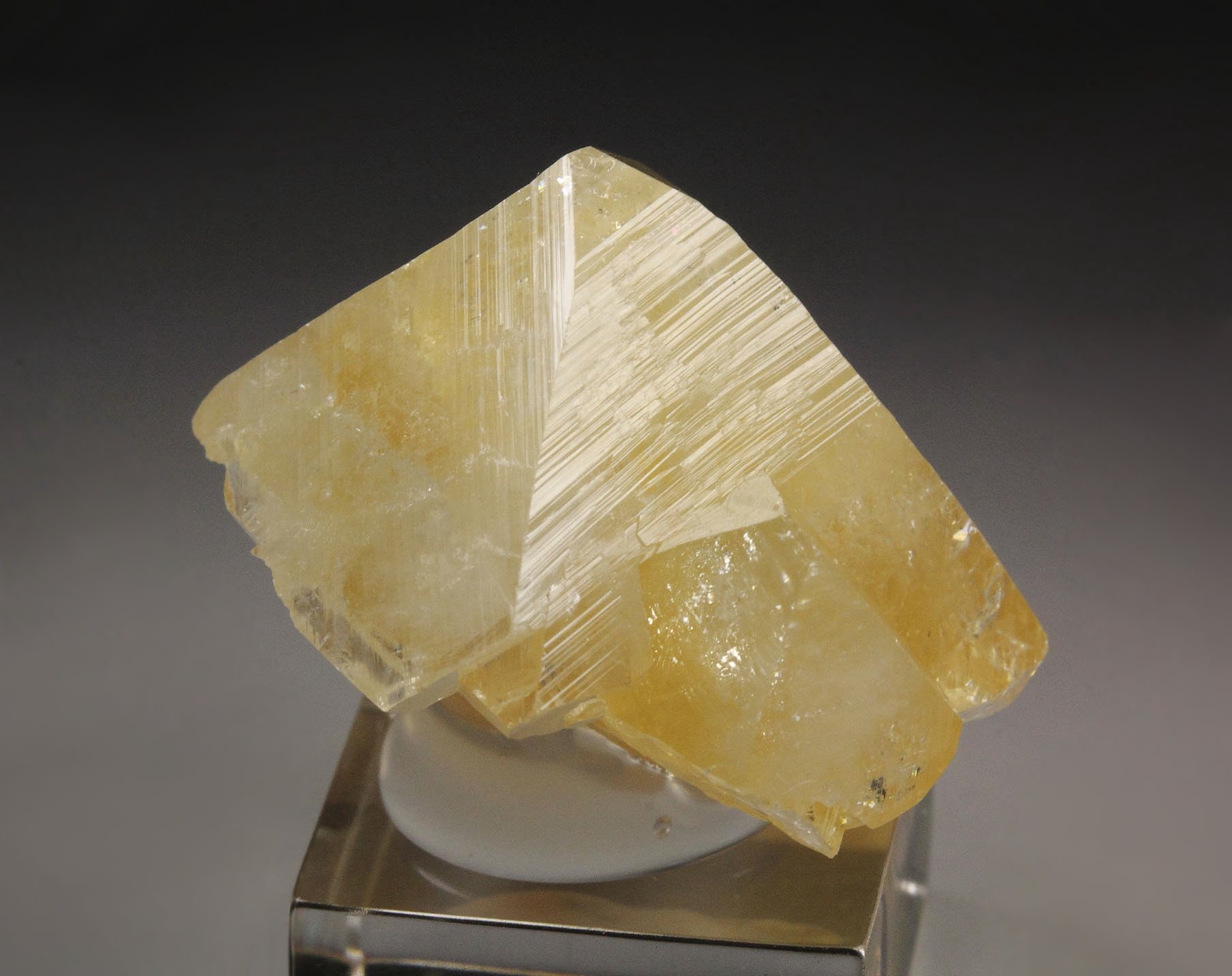 gem POWELLITE