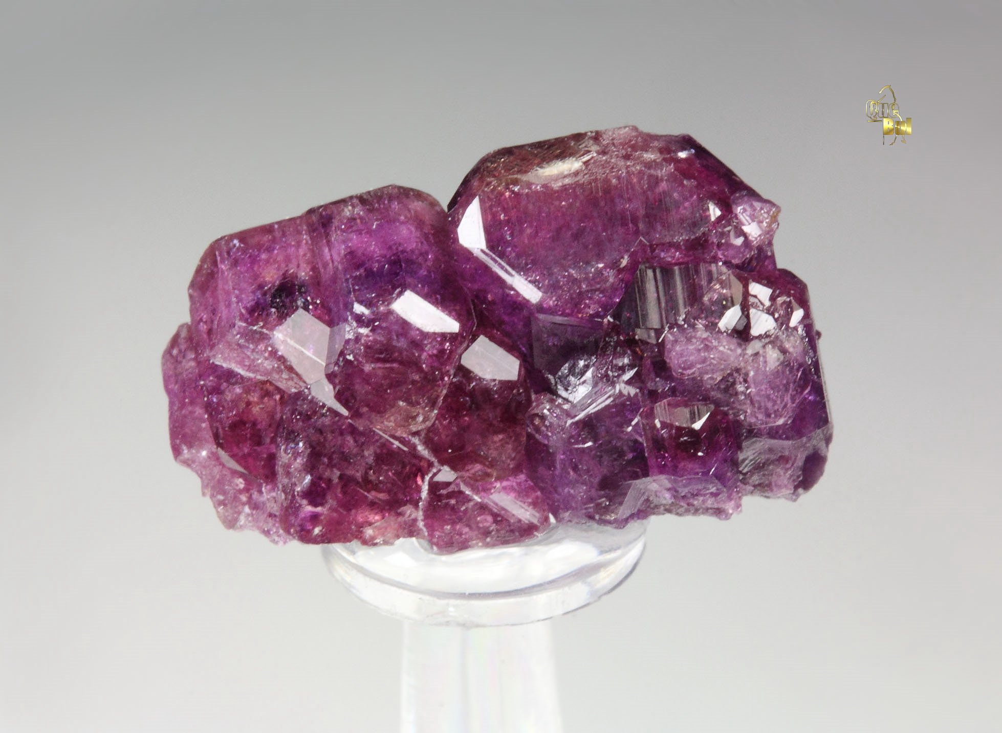 VESUVIANITE var. MANGANOAN