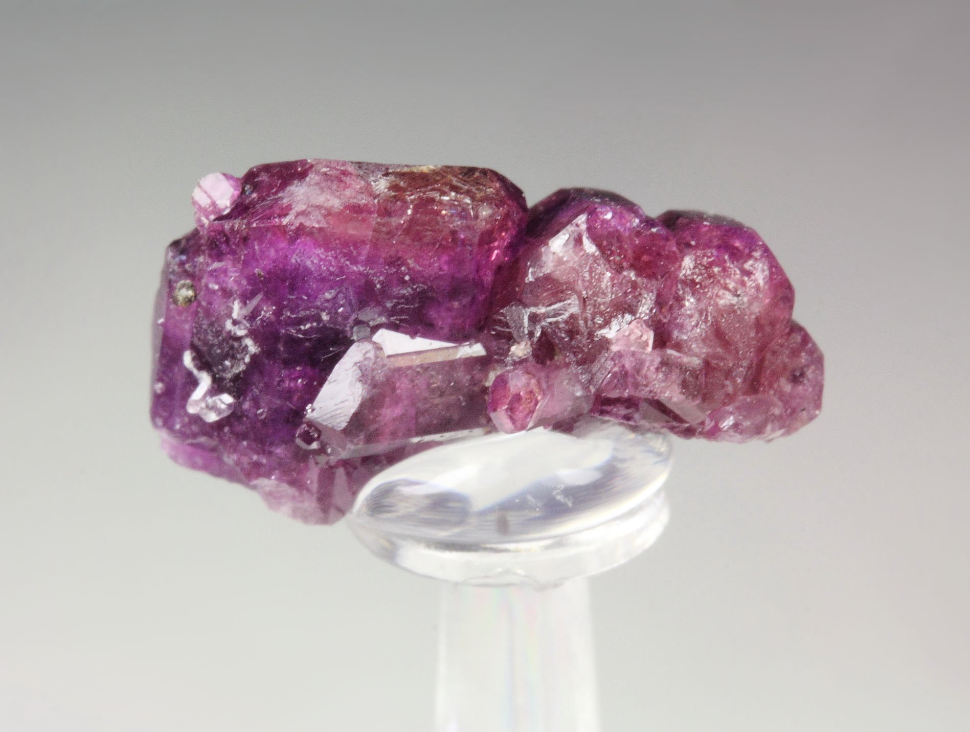 VESUVIANITE var. MANGANOAN