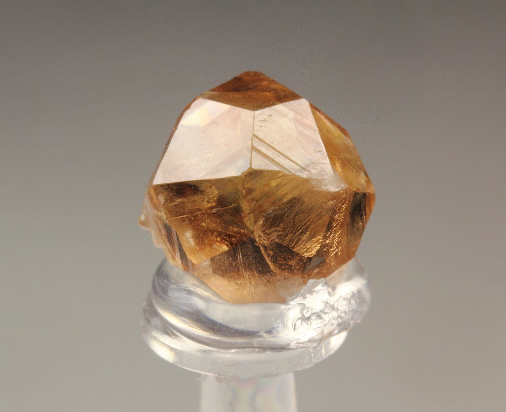 gem GARNET var. GROSSULAR