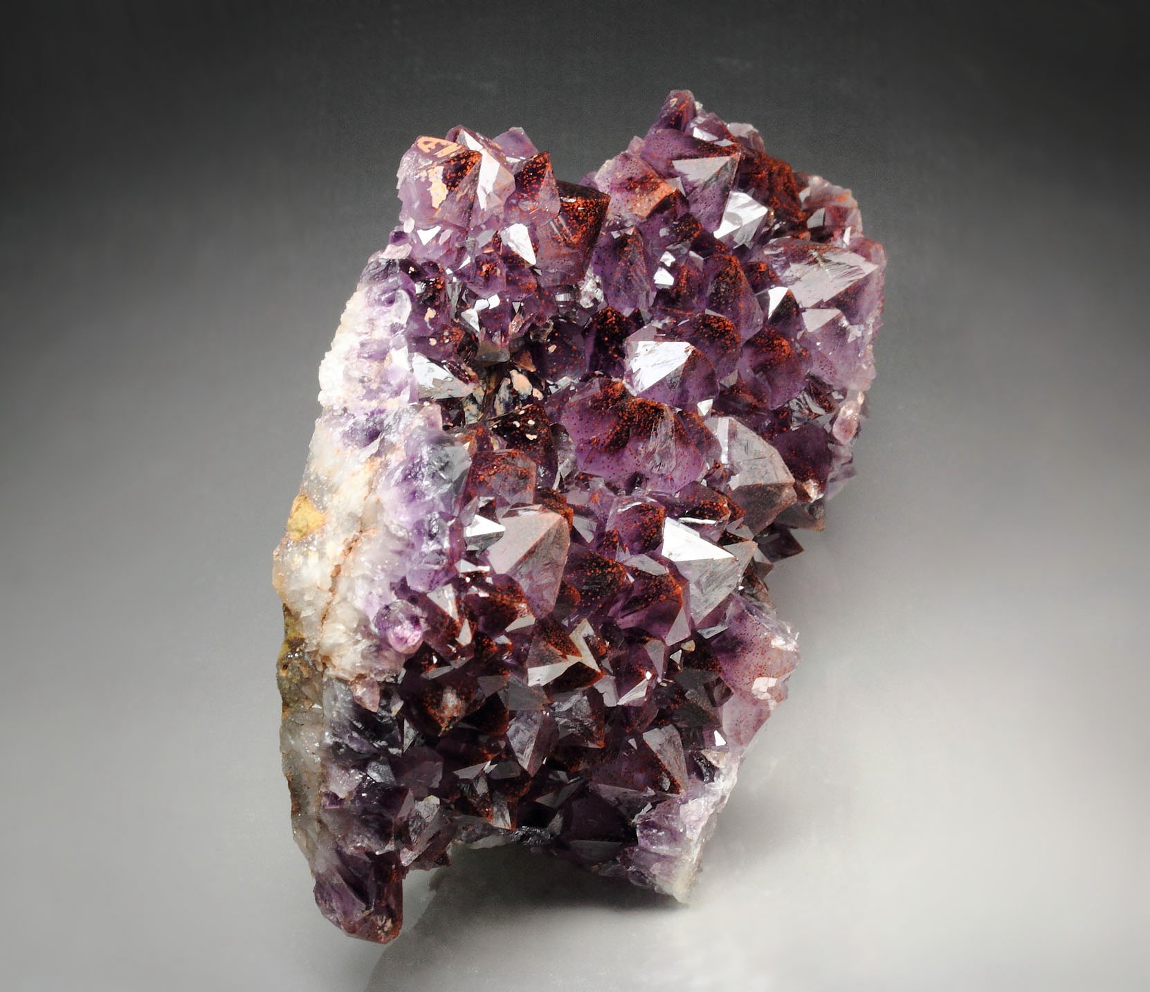 QUARTZ var. AMETHYST with HEMATITE inclusions