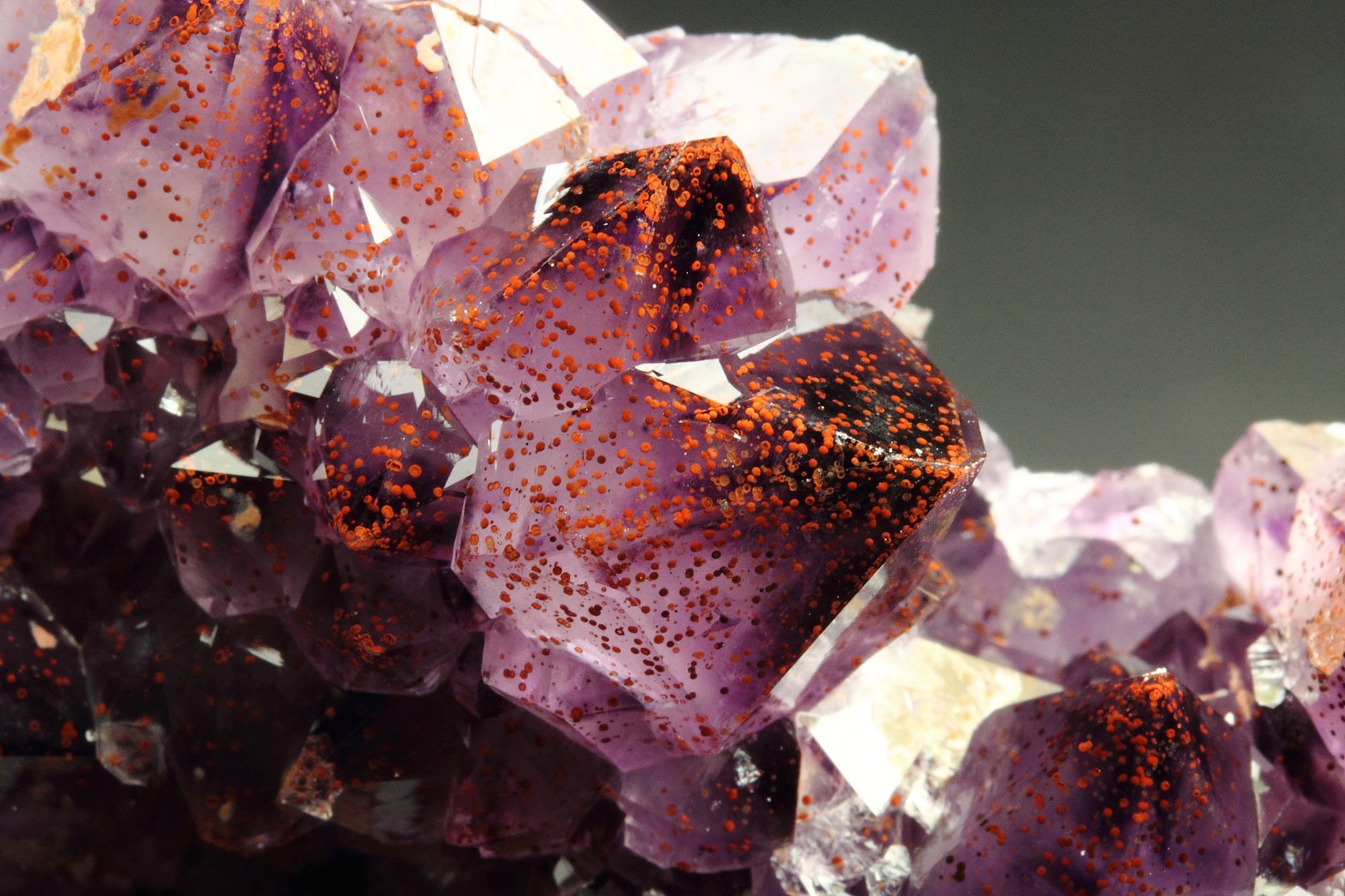 QUARTZ var. AMETHYST with HEMATITE inclusions