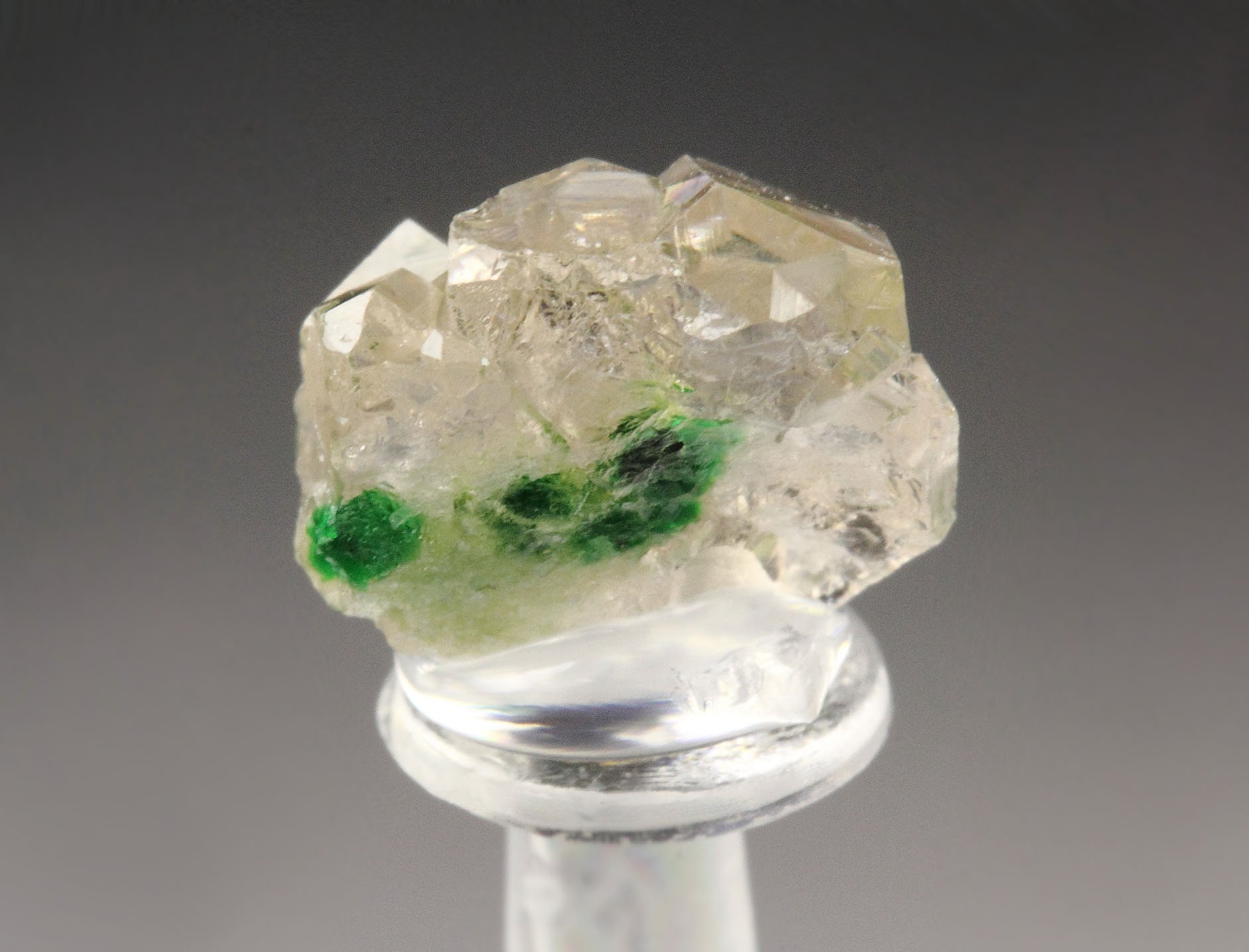 gem GARNET var. GROSSULAR with GREEN CHROMIAN PHANTOMS